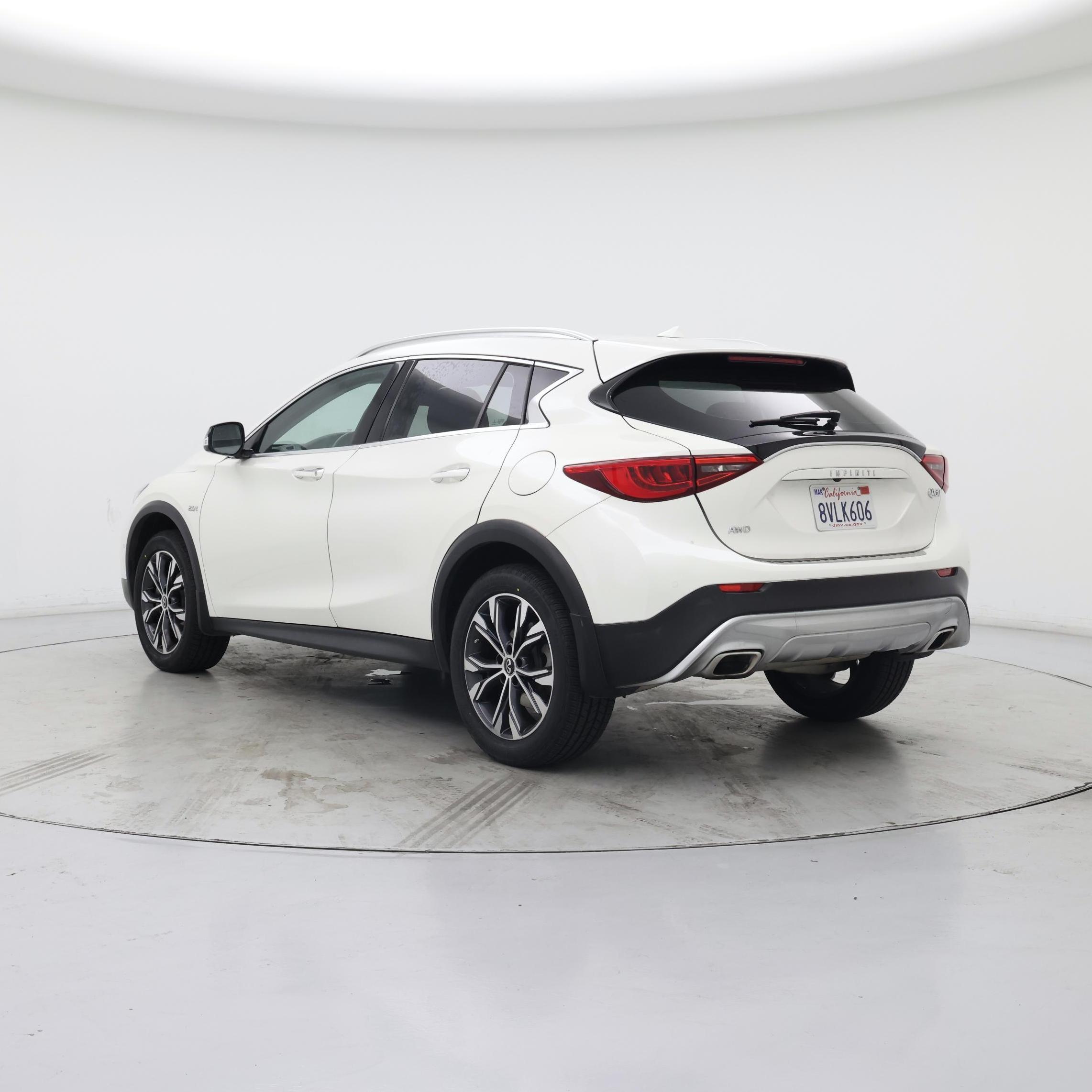 Thumbnail: 2018 INFINITI QX30 - 2