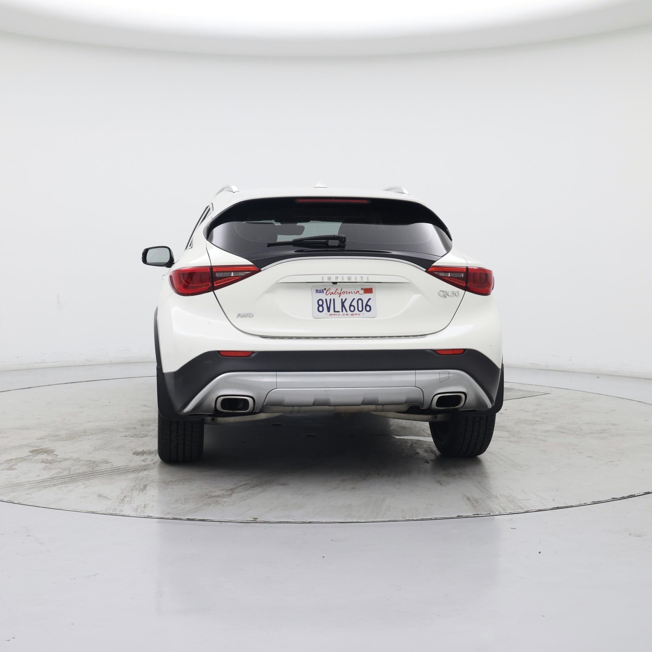 Thumbnail: 2018 INFINITI QX30 - 6