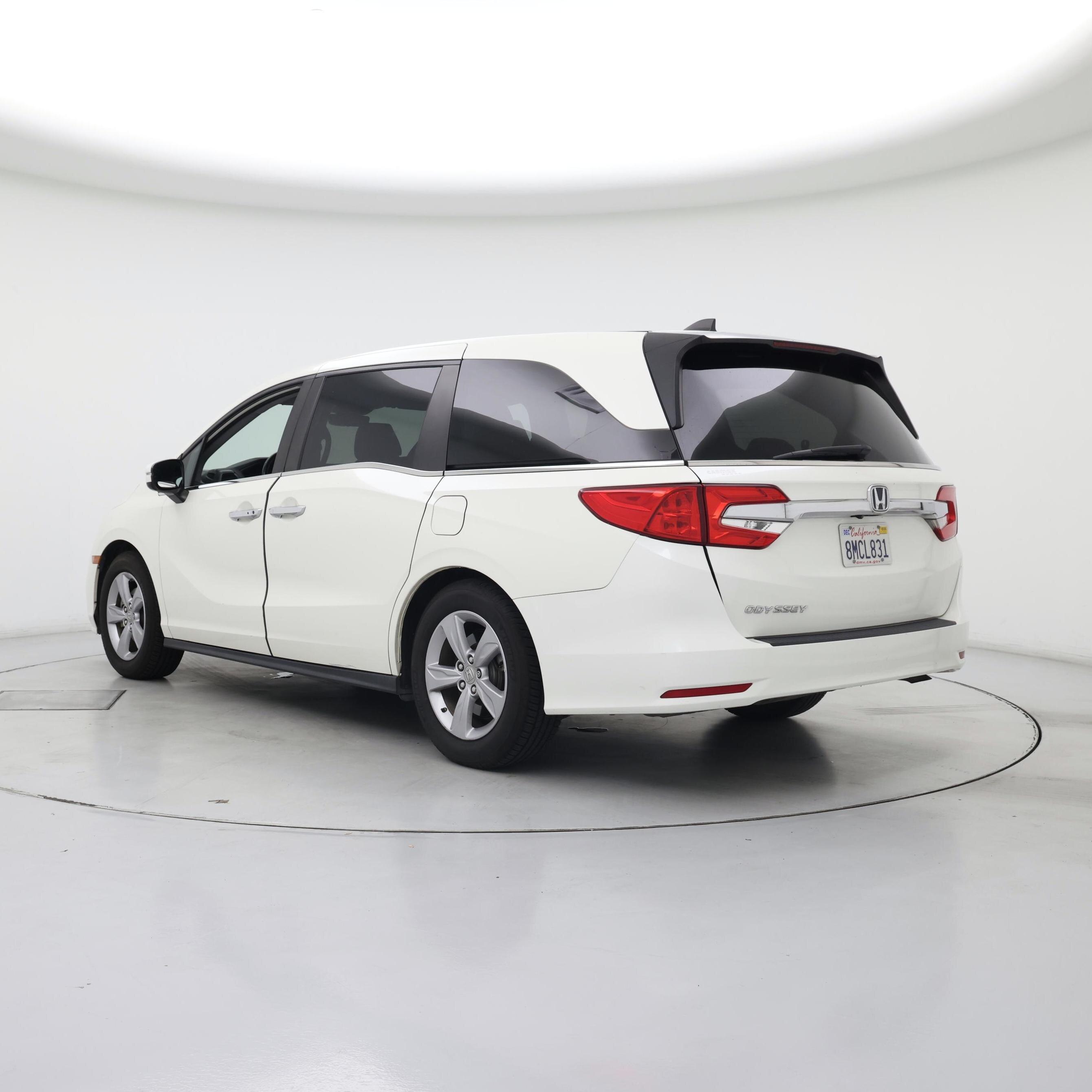 Thumbnail: 2019 Honda Odyssey - 2