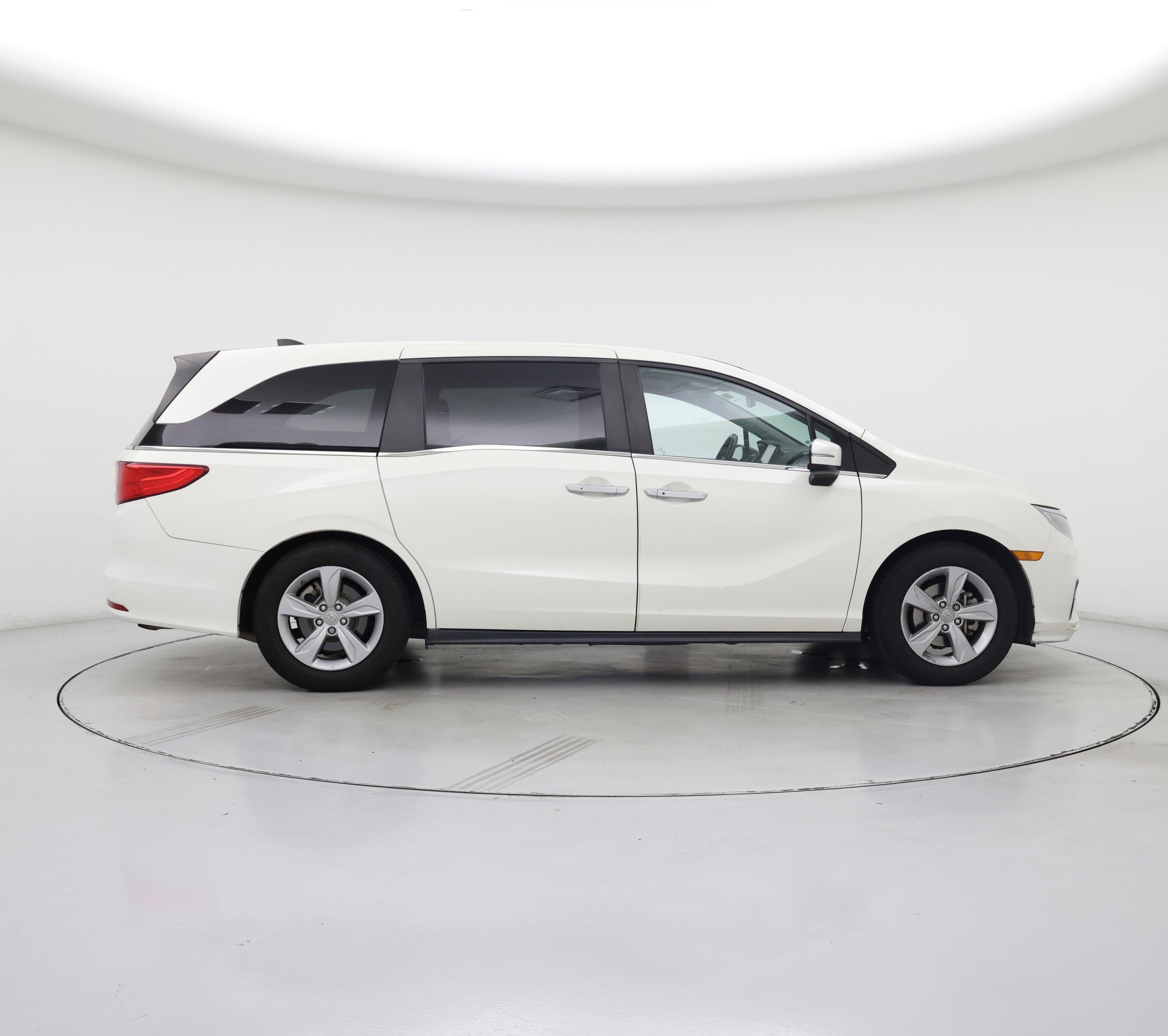 Thumbnail: 2019 Honda Odyssey - 7