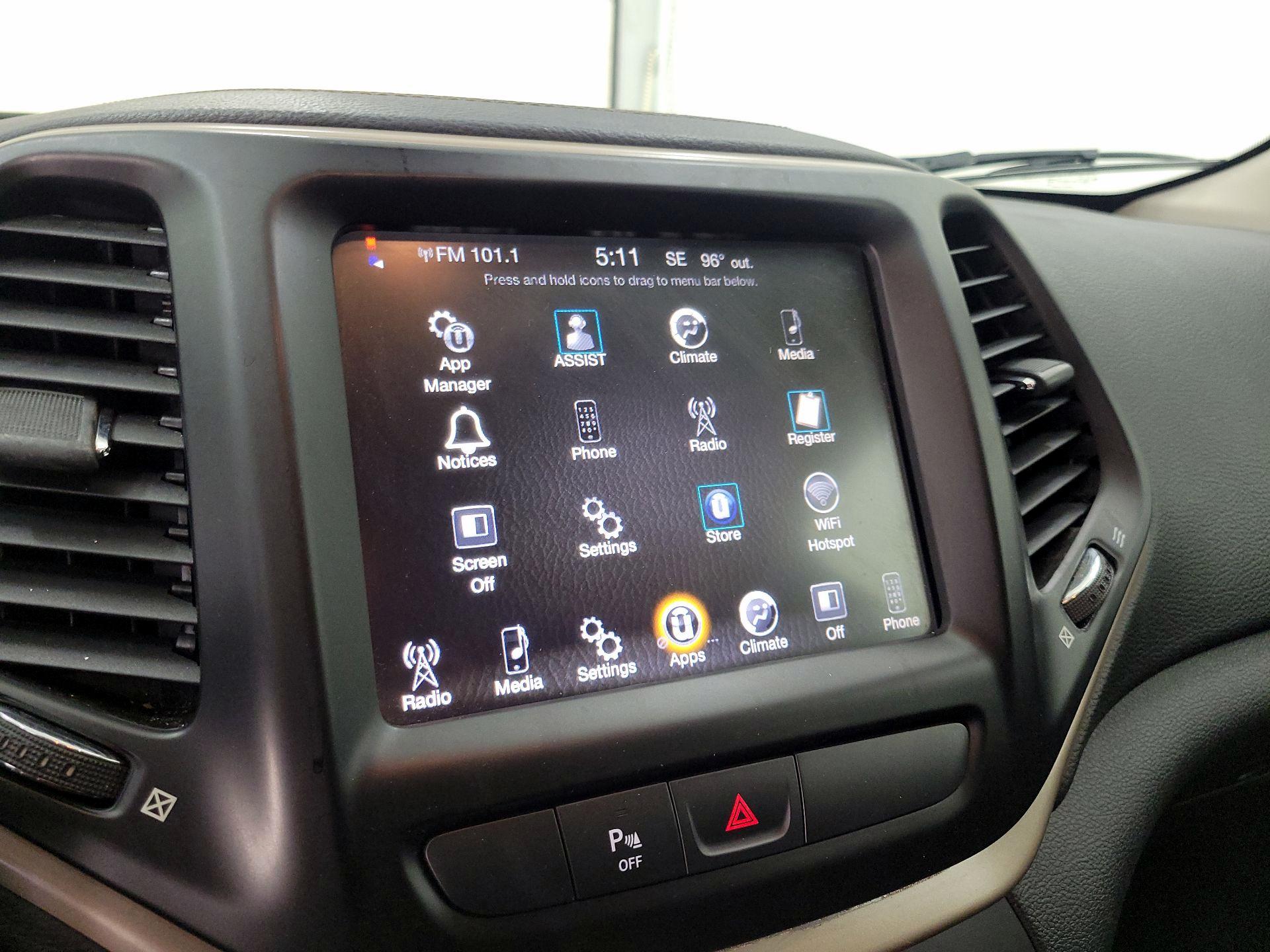 Thumbnail: 2016 Jeep Cherokee - 15