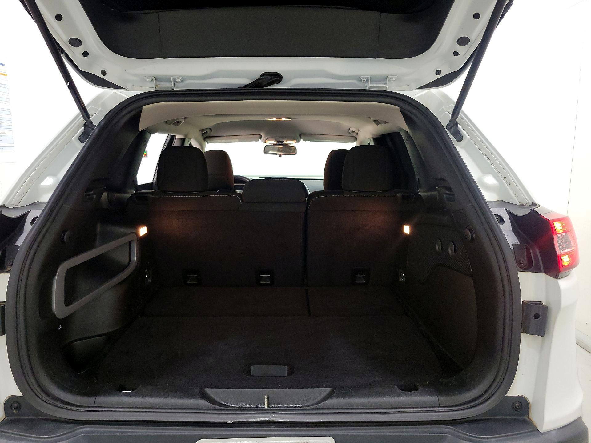 Thumbnail: 2016 Jeep Cherokee - 20