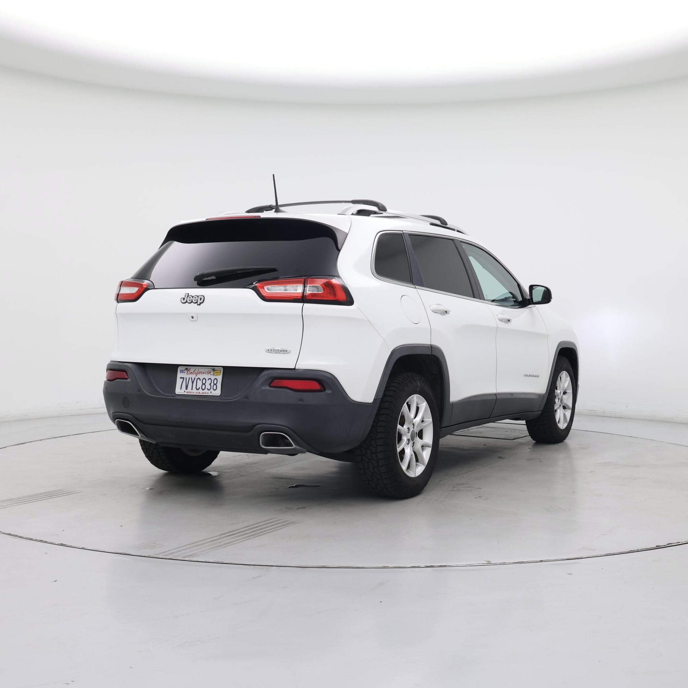 Thumbnail: 2016 Jeep Cherokee - 8
