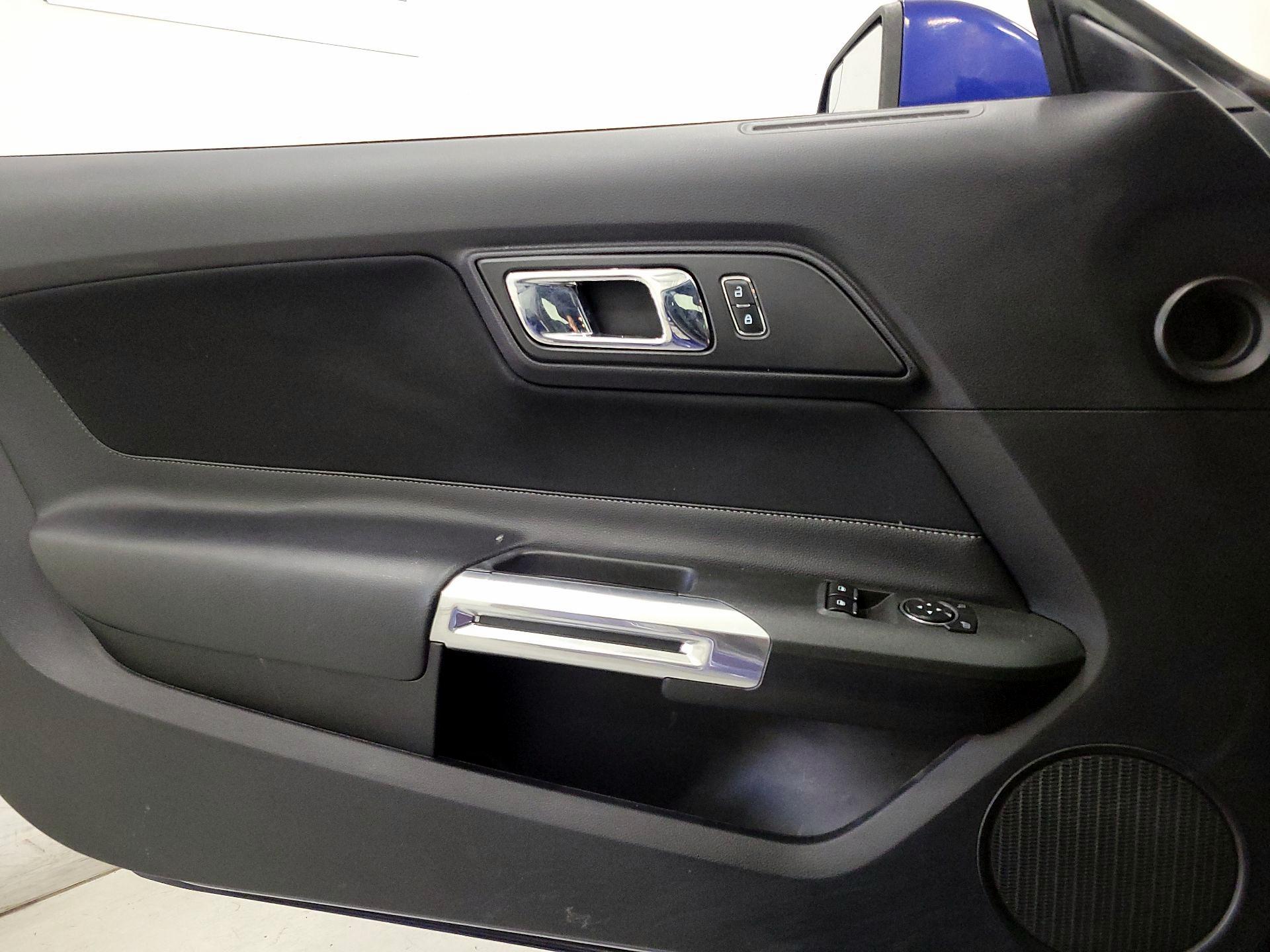 Thumbnail: 2016 Ford Mustang - 12
