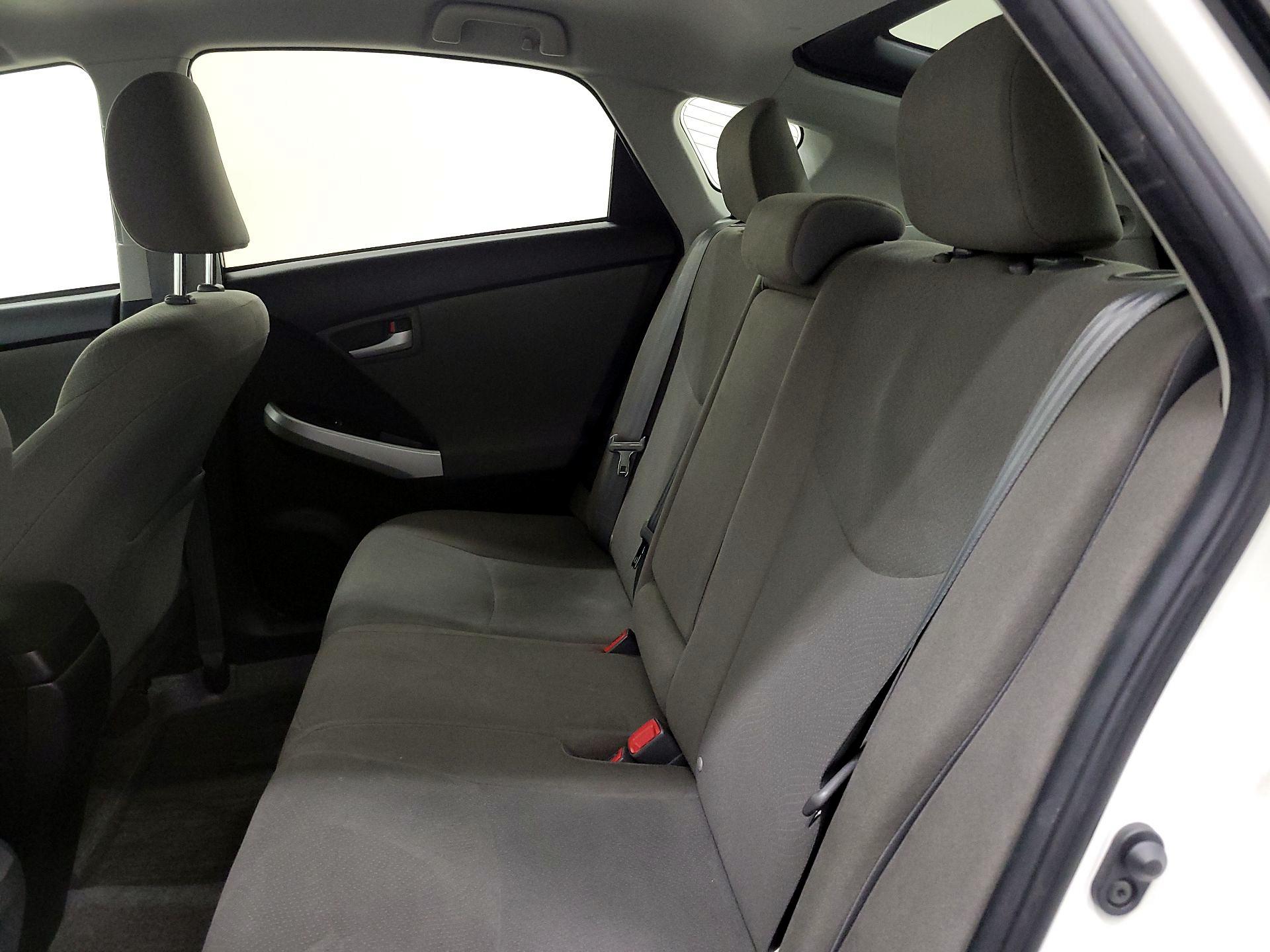 Thumbnail: 2015 Toyota Prius - 19