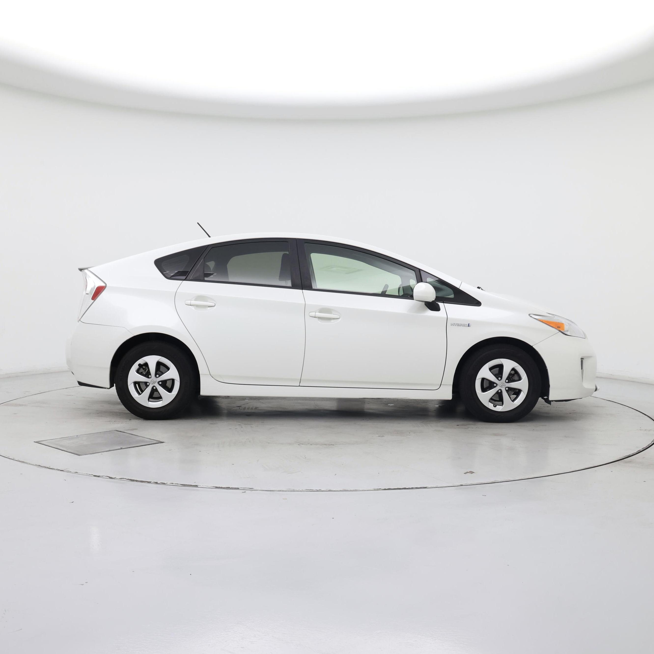 Thumbnail: 2015 Toyota Prius - 7