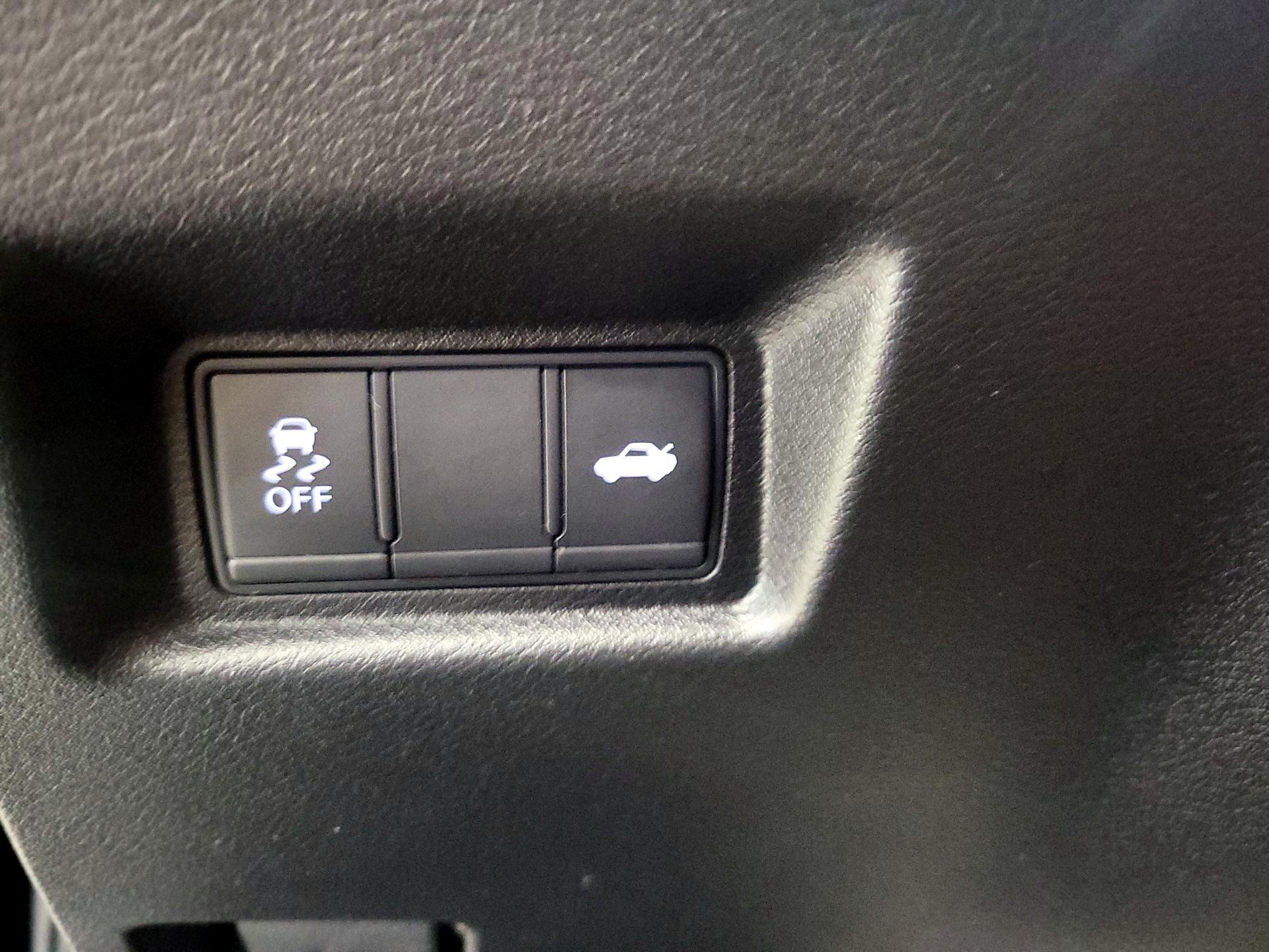 Thumbnail: 2019 INFINITI Q50 - 13
