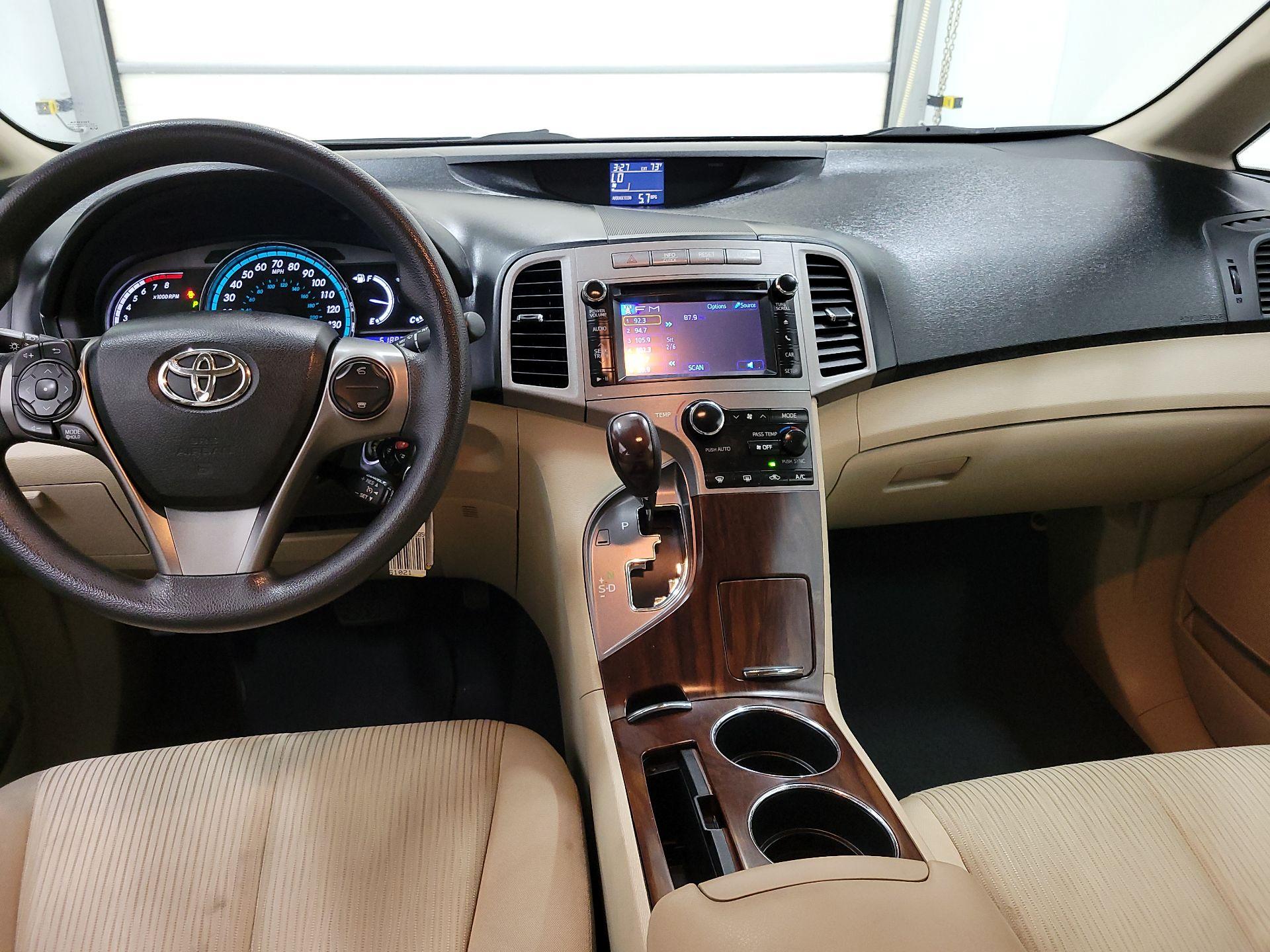 Thumbnail: 2013 Toyota Venza - 9