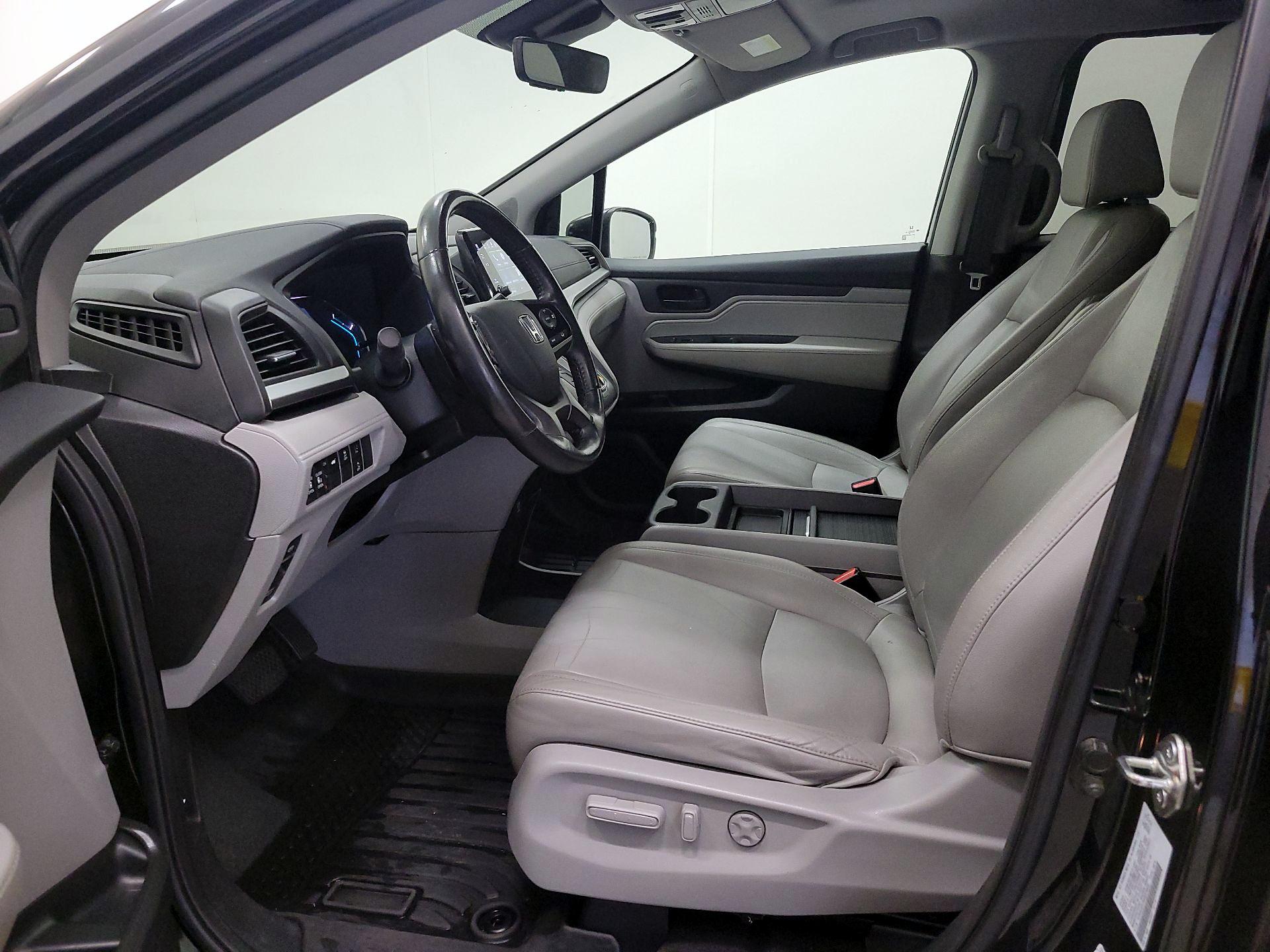 Thumbnail: 2019 Honda Odyssey - 11