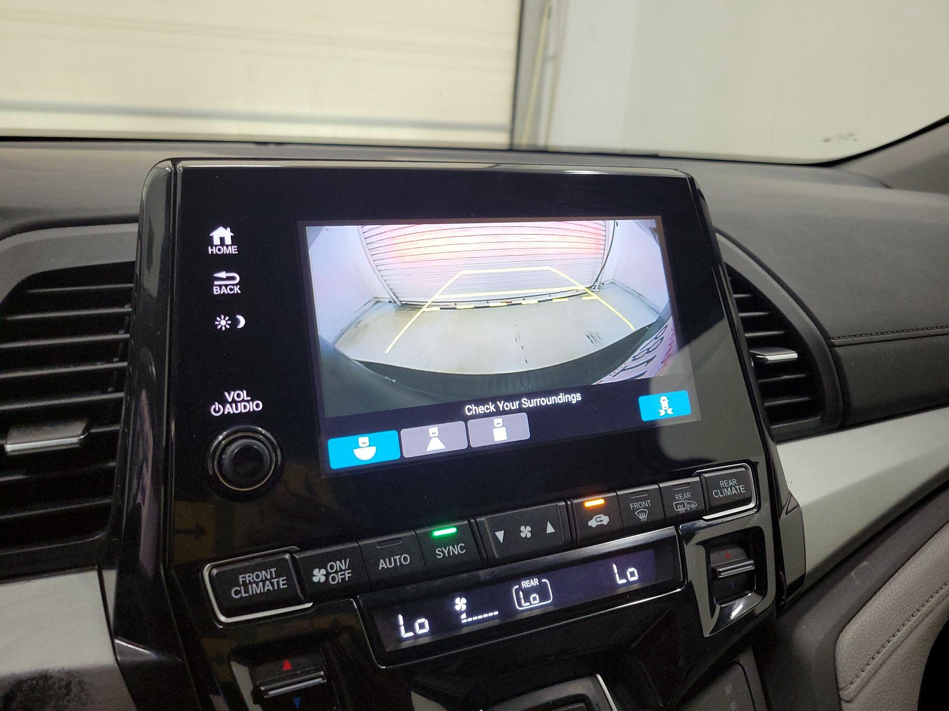 Thumbnail: 2019 Honda Odyssey - 14