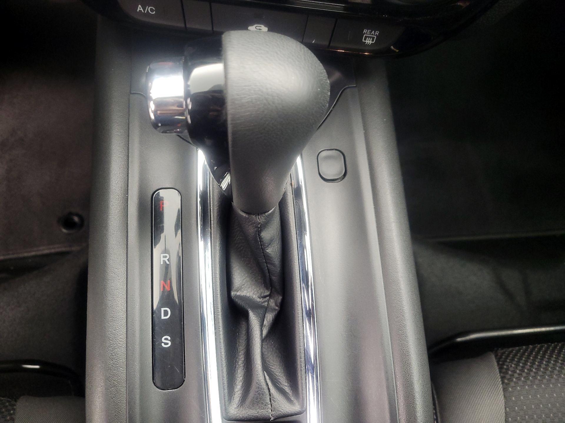 Thumbnail: 2022 Honda HR-V - 17