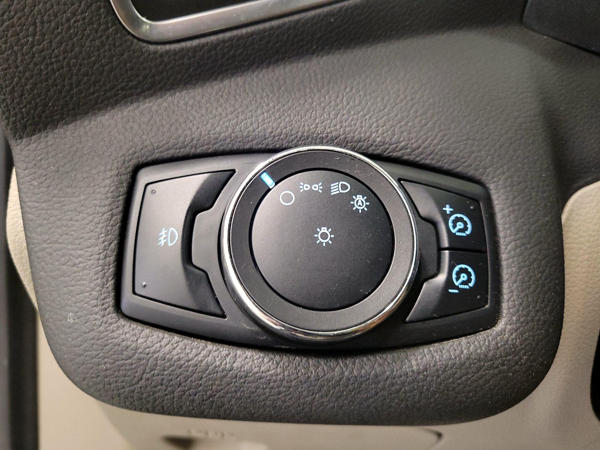 Thumbnail: 2013 Ford Escape - 13