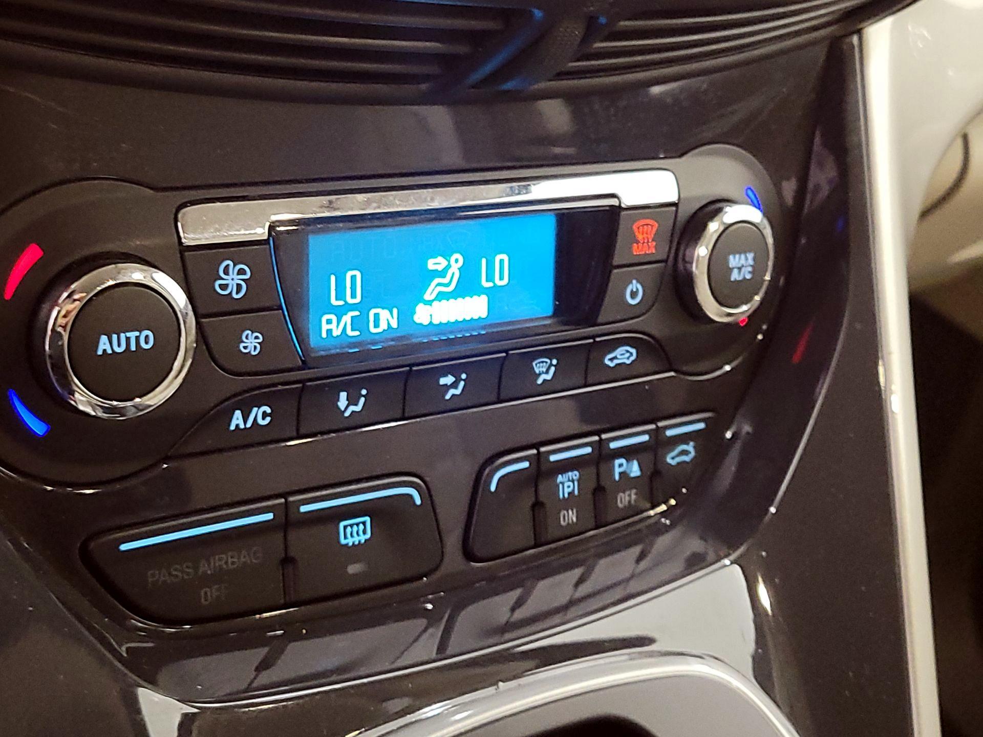 Thumbnail: 2013 Ford Escape - 16
