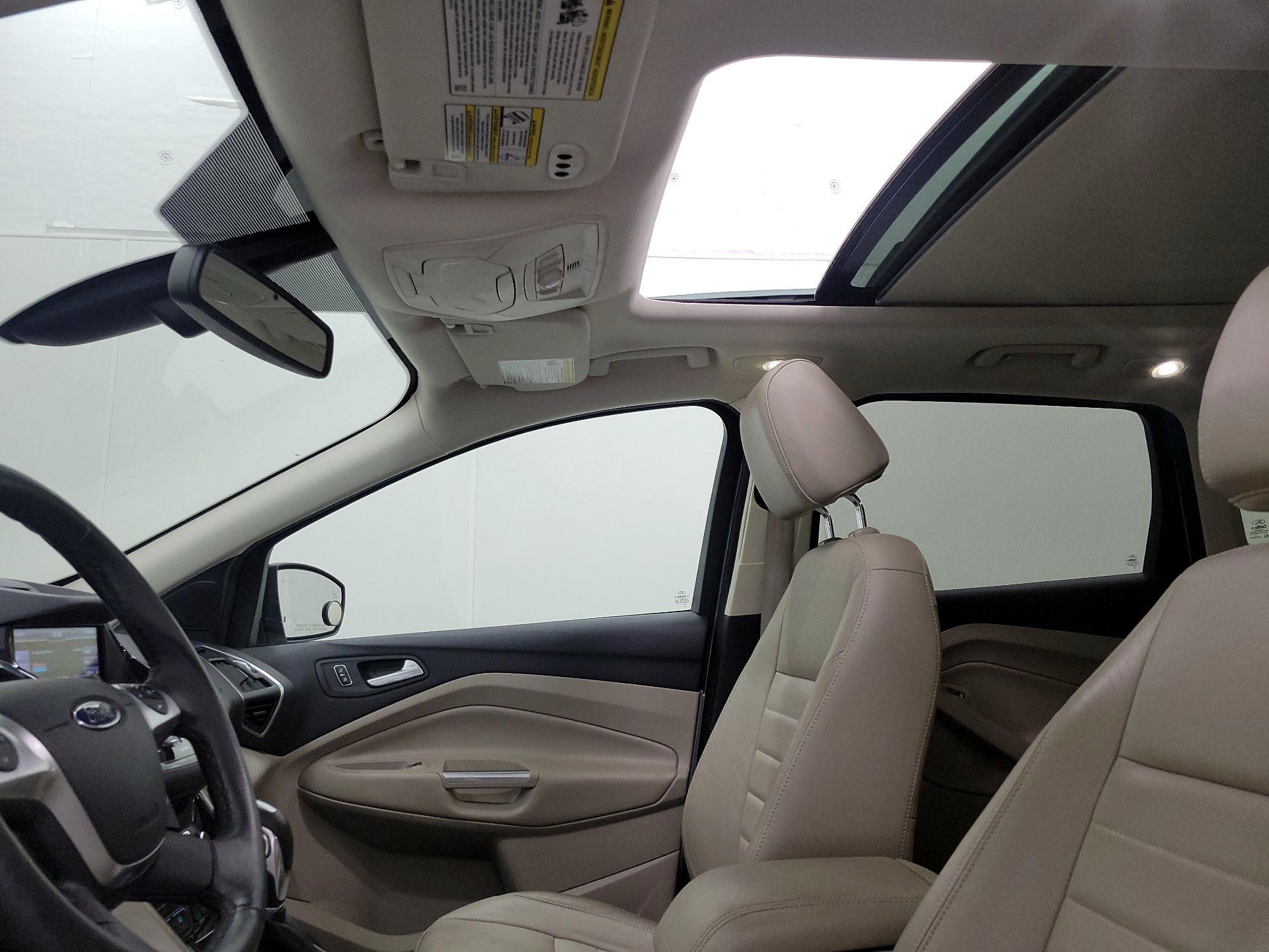 Thumbnail: 2013 Ford Escape - 18