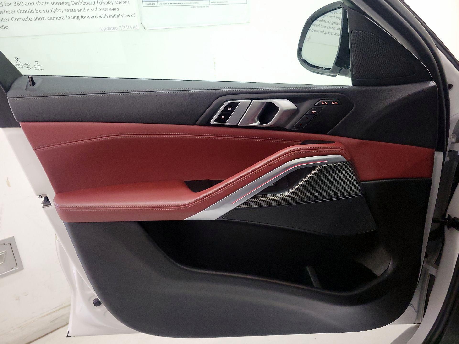Thumbnail: 2022 BMW X6 - 12
