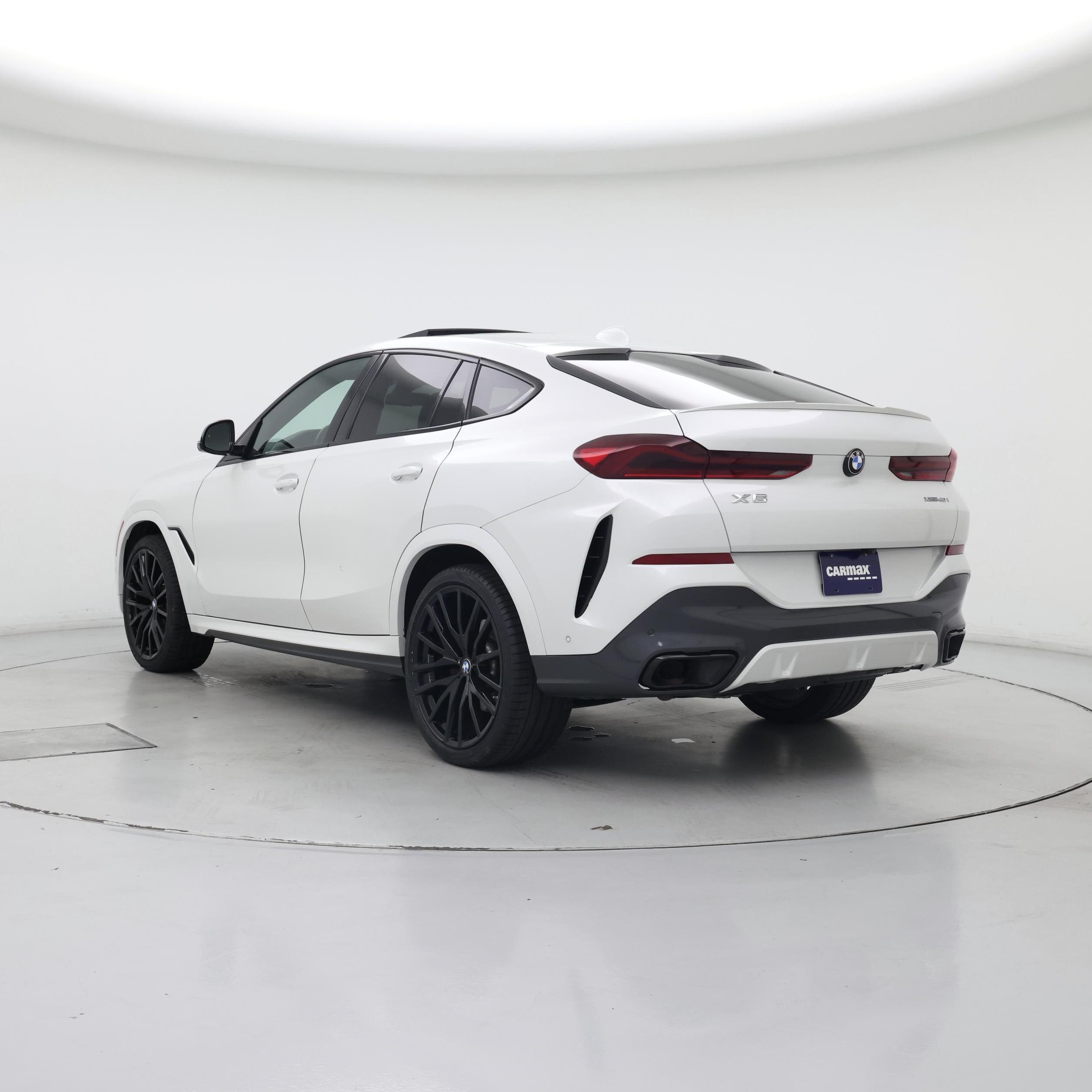 Thumbnail: 2022 BMW X6 - 2