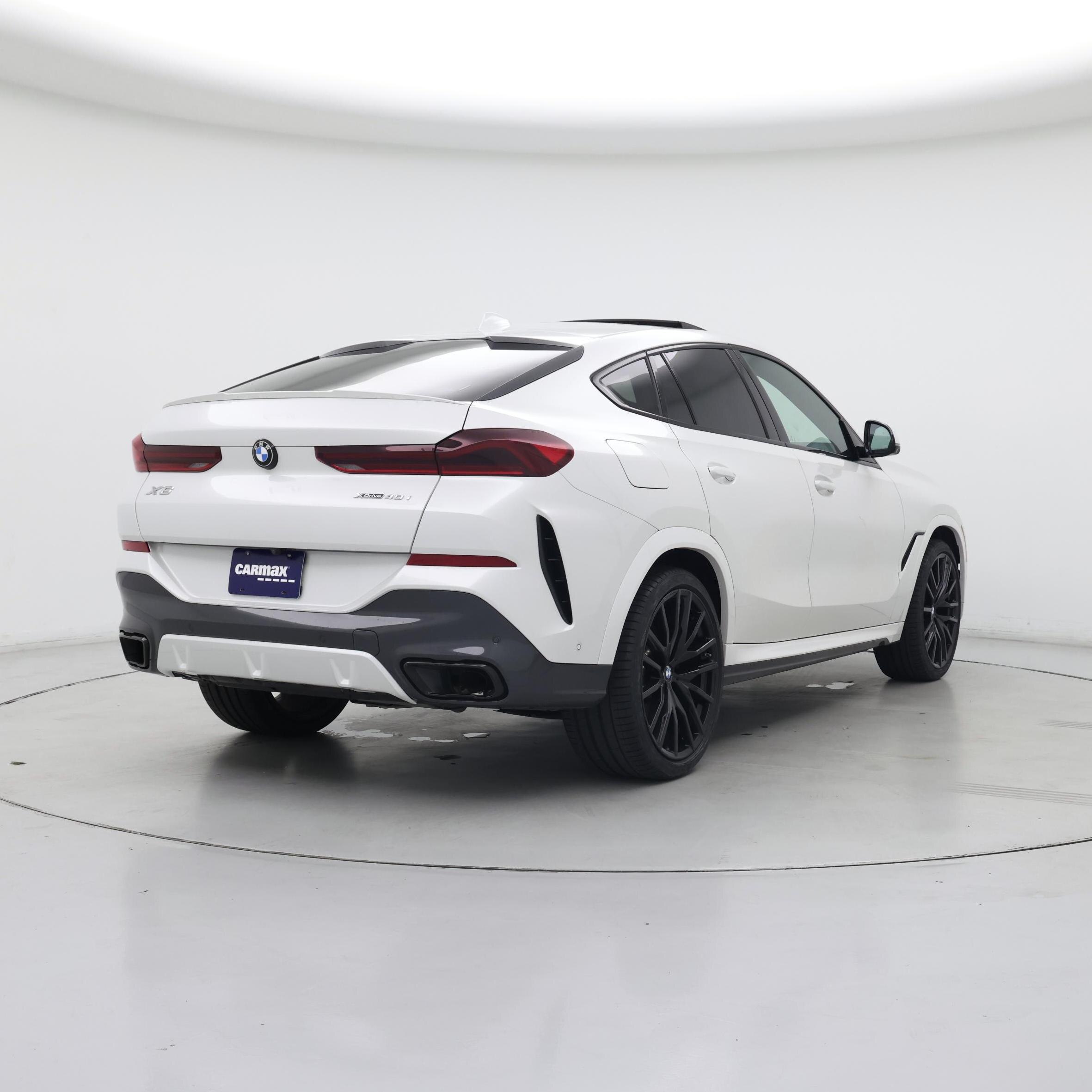 Thumbnail: 2022 BMW X6 - 8