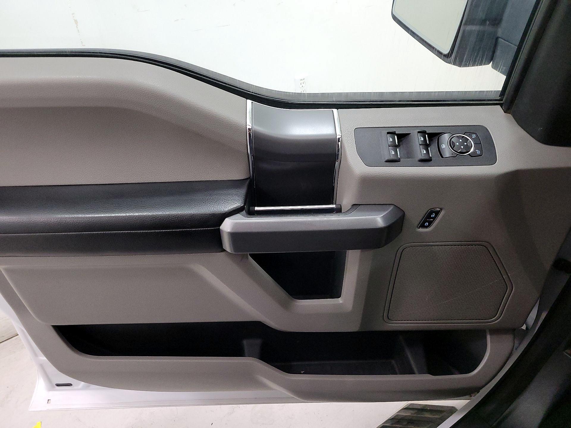 Thumbnail: 2016 Ford F-150 - 12
