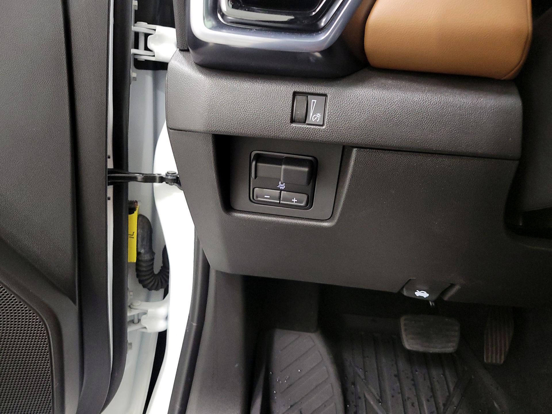 Thumbnail: 2024 GMC Canyon - 13