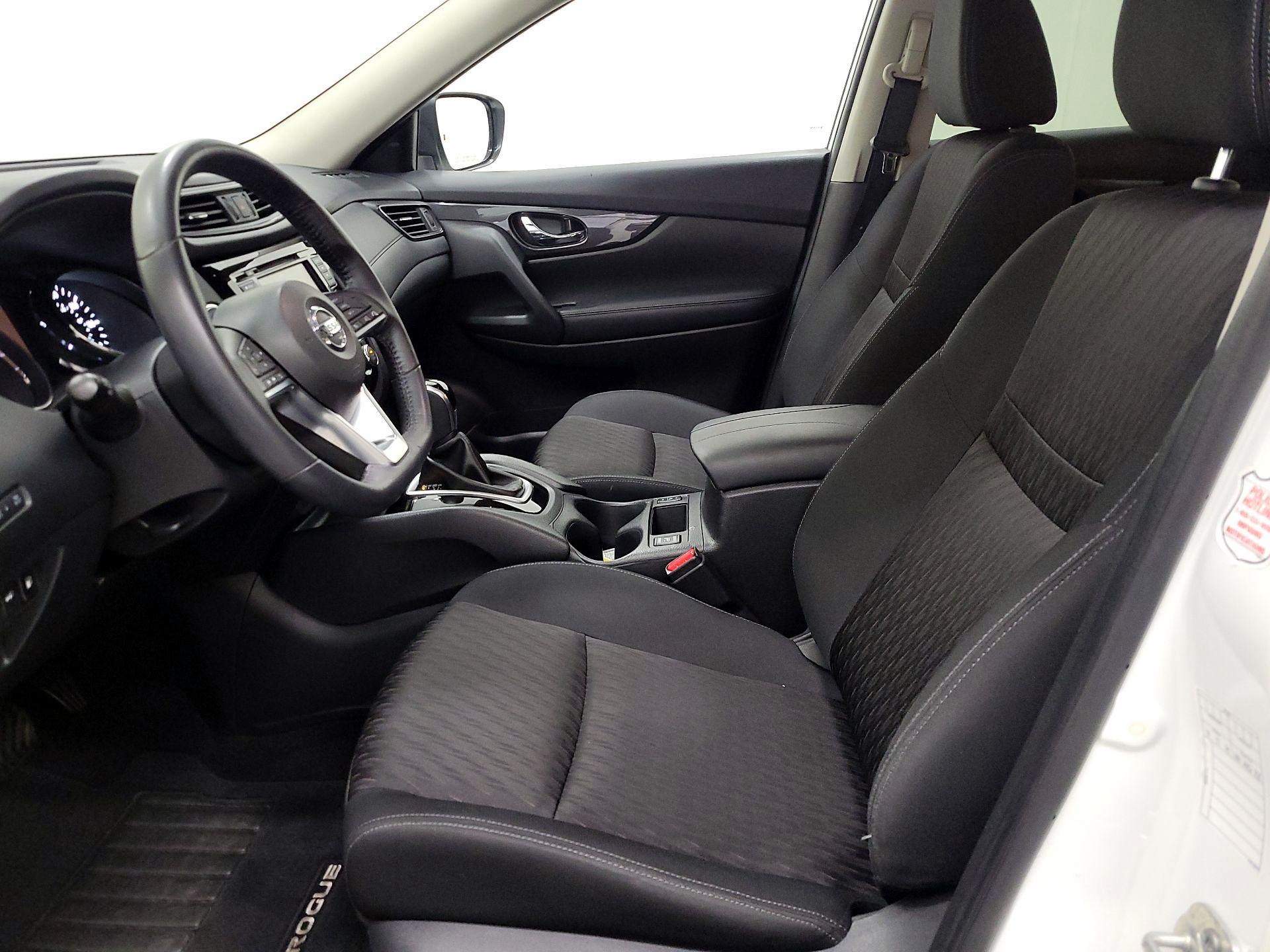Thumbnail: 2019 Nissan Rogue - 11