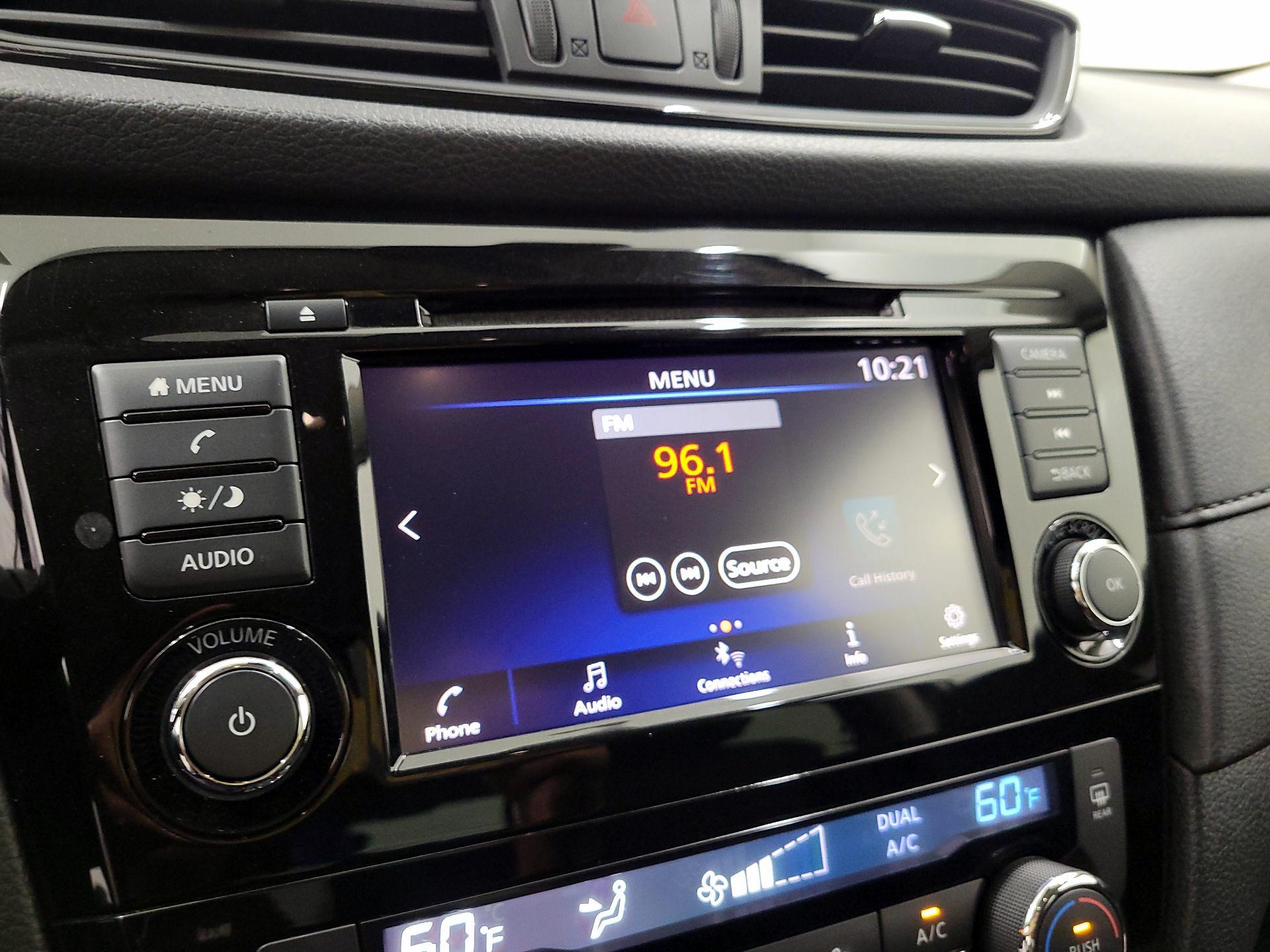 Thumbnail: 2019 Nissan Rogue - 15