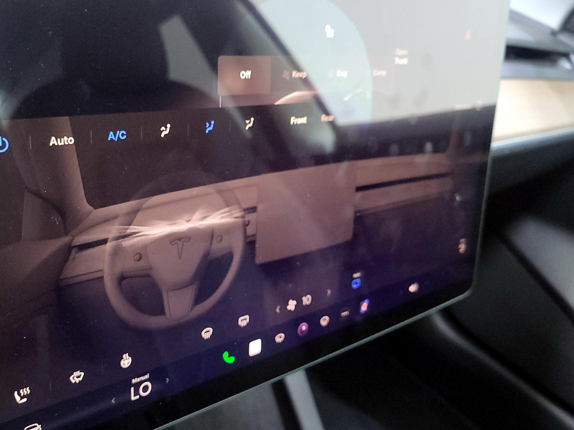 Thumbnail: 2022 Tesla Model 3 - 16