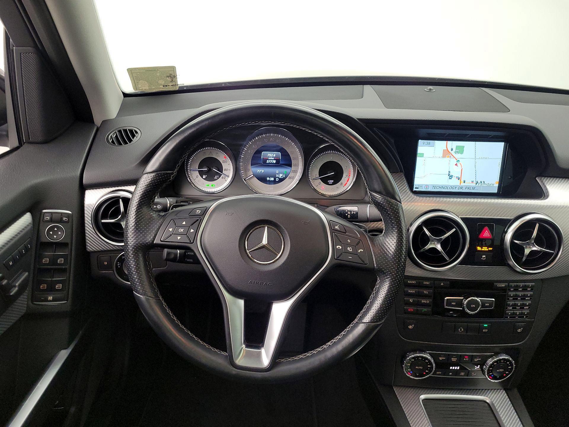 Thumbnail: 2015 Mercedes-Benz GLK - 10