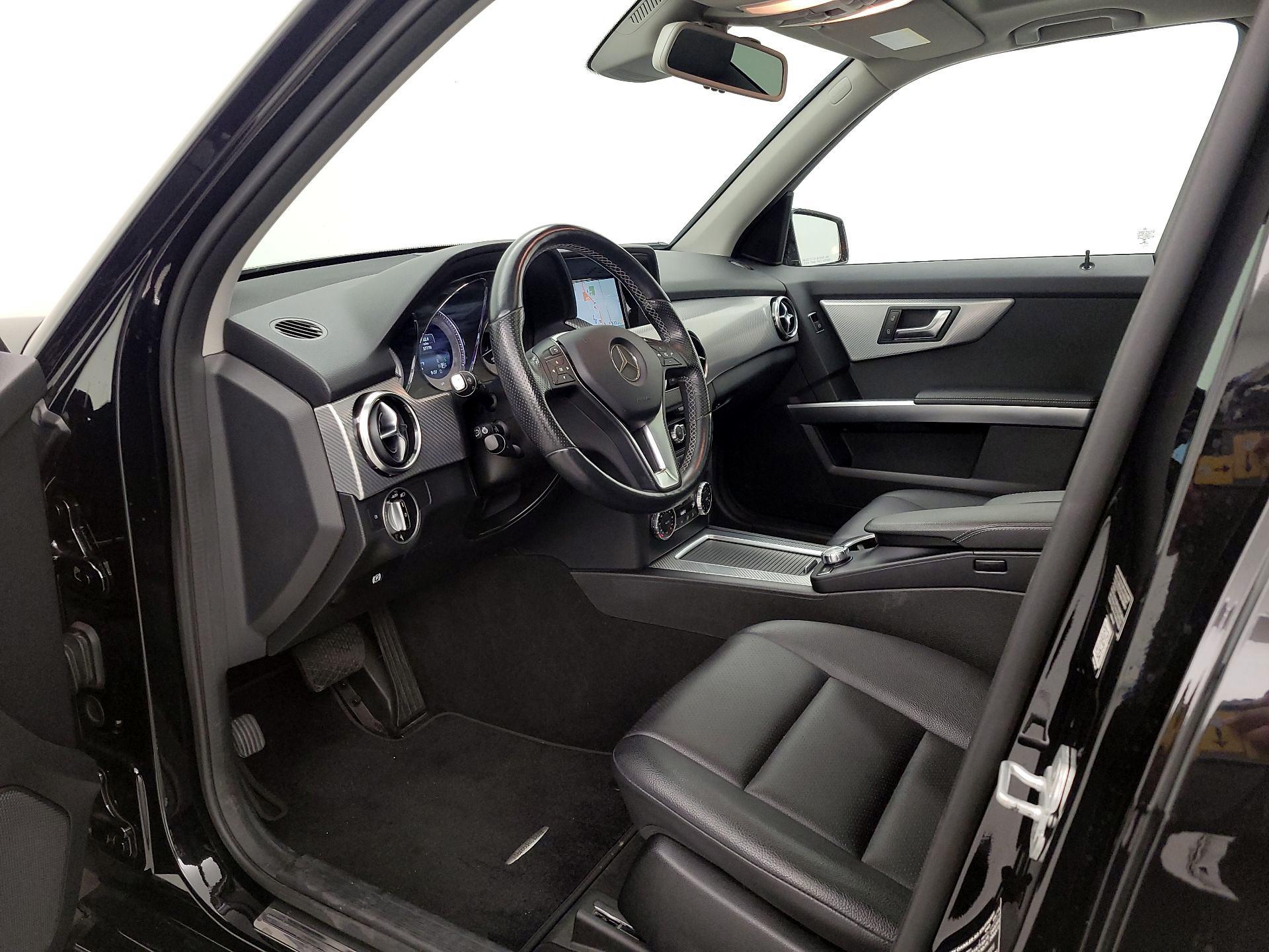Thumbnail: 2015 Mercedes-Benz GLK - 11