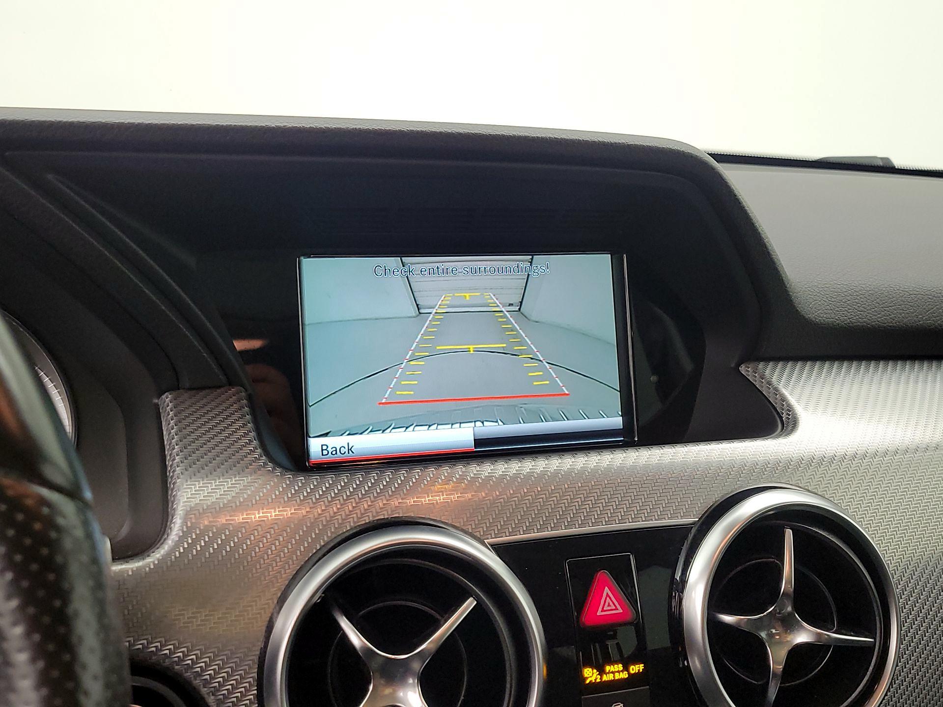 Thumbnail: 2015 Mercedes-Benz GLK - 15