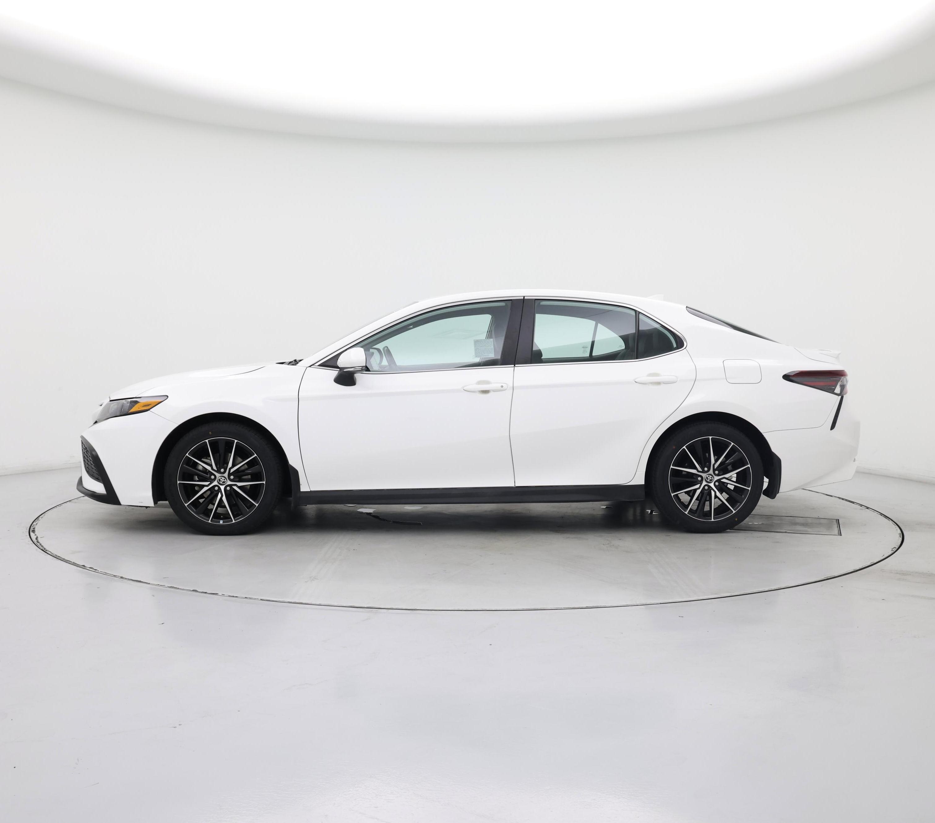 Thumbnail: 2023 Toyota Camry - 3