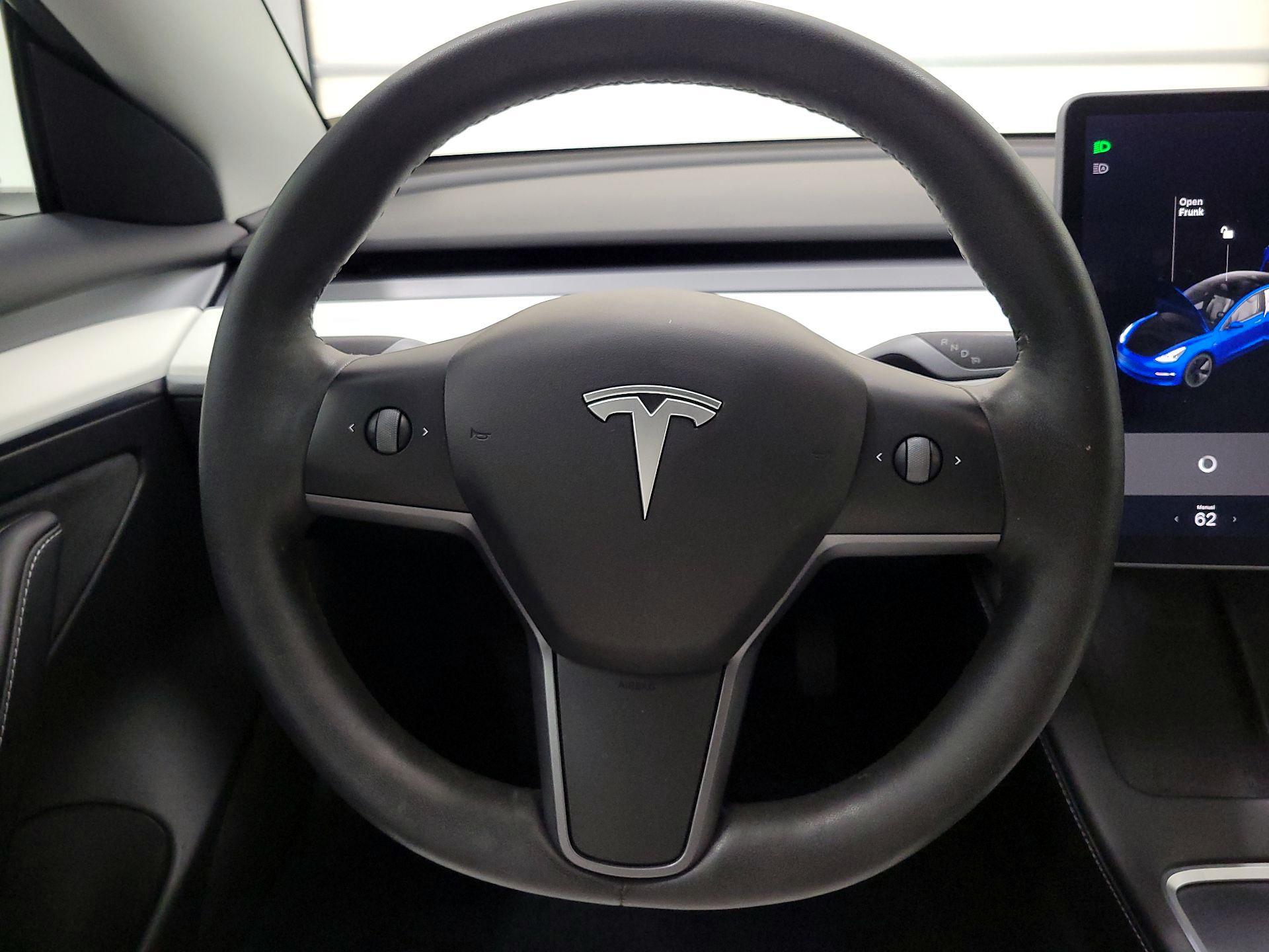 Thumbnail: 2021 Tesla Model 3 - 10