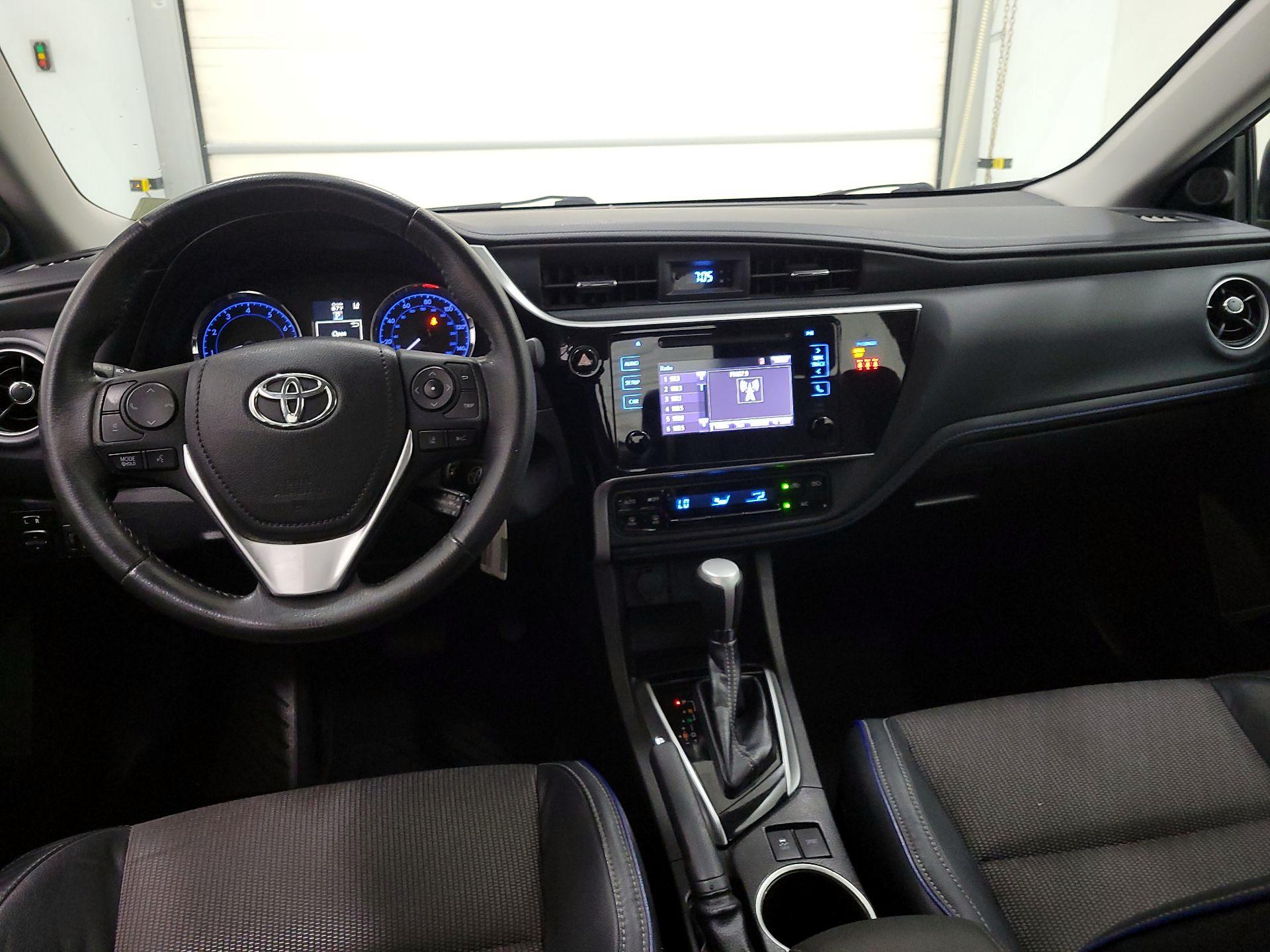Thumbnail: 2018 Toyota Corolla - 9