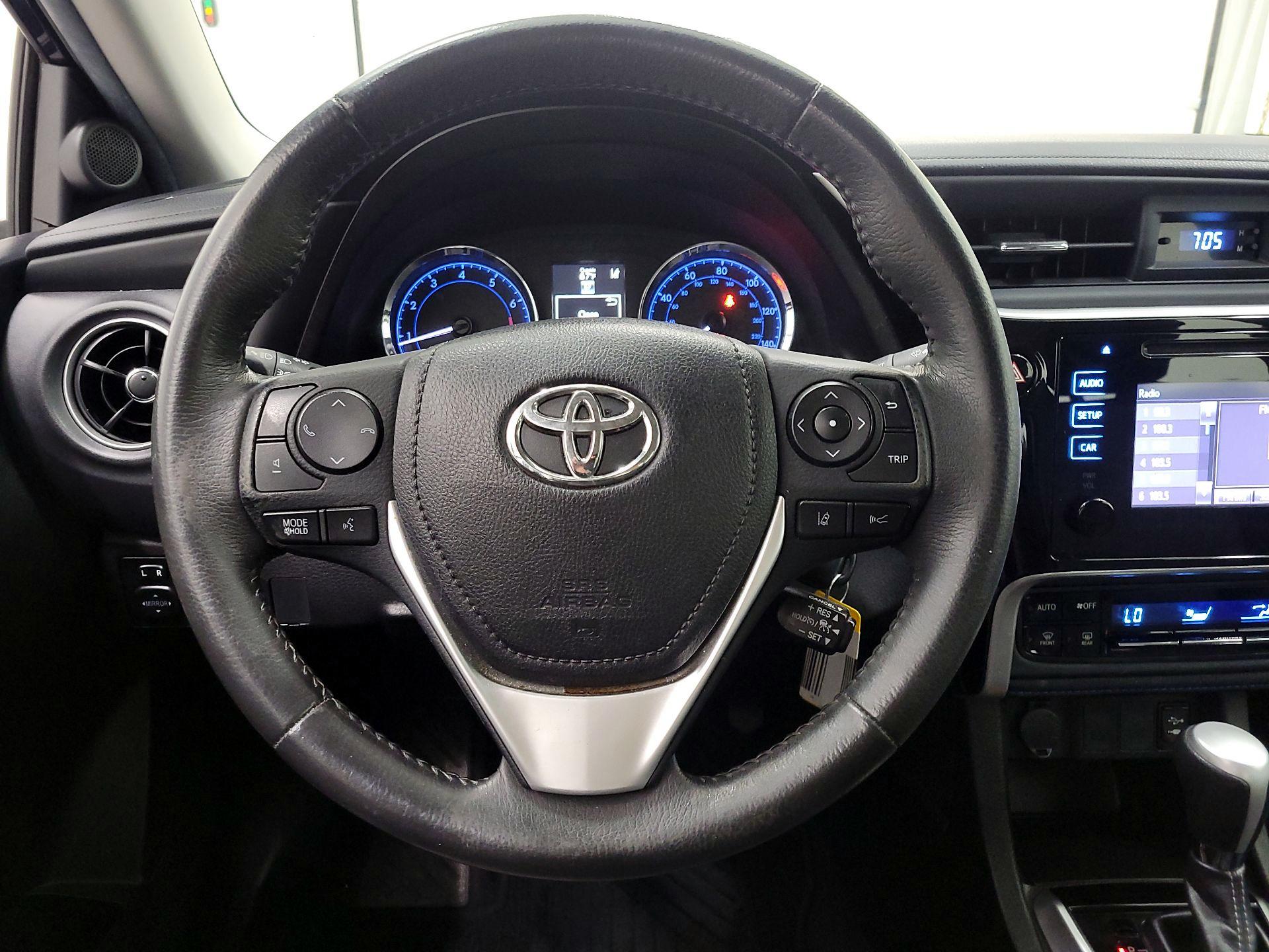 Thumbnail: 2018 Toyota Corolla - 10
