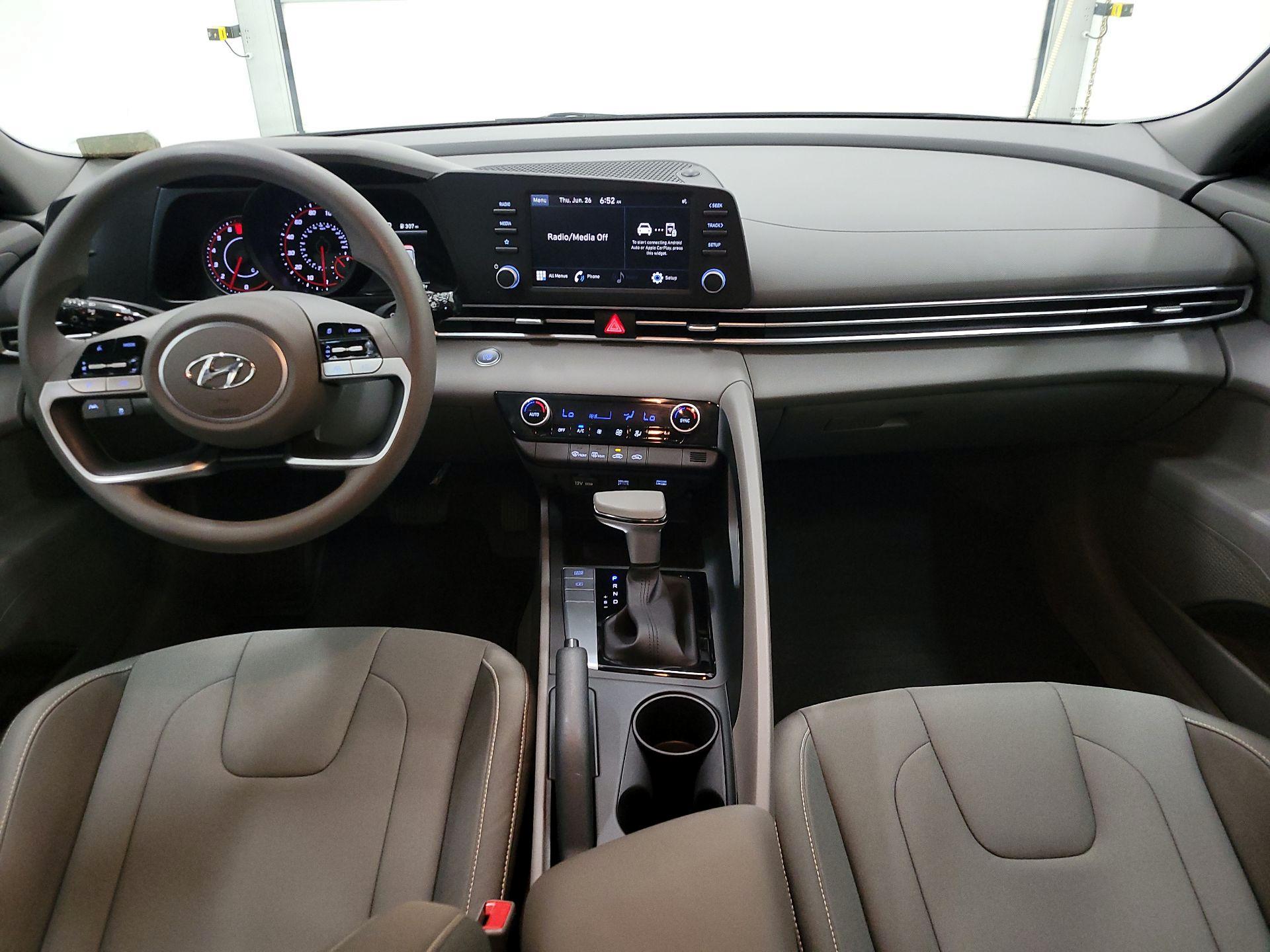 Thumbnail: 2023 Hyundai Elantra - 9