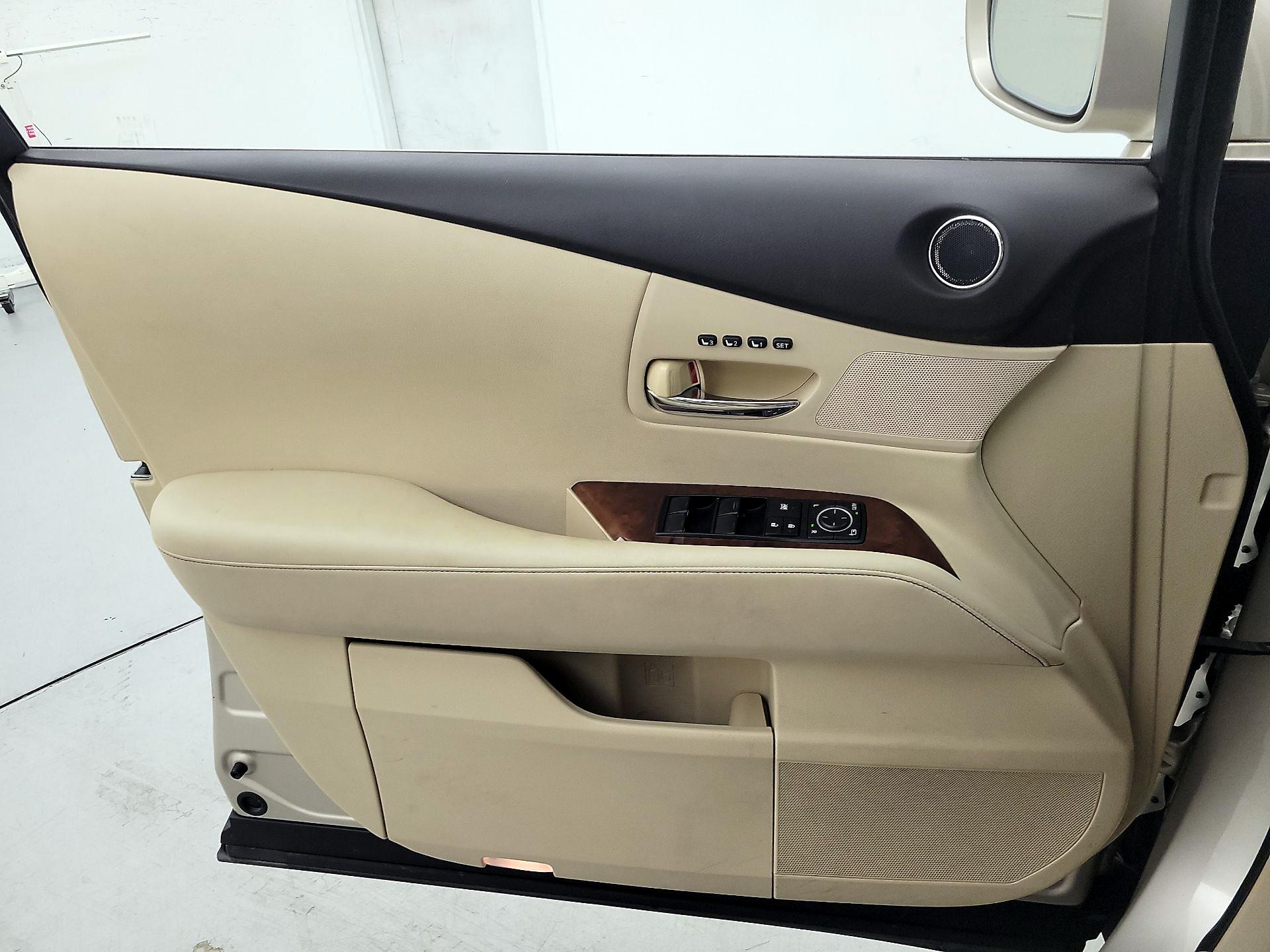 Thumbnail: 2015 Lexus RX - 12