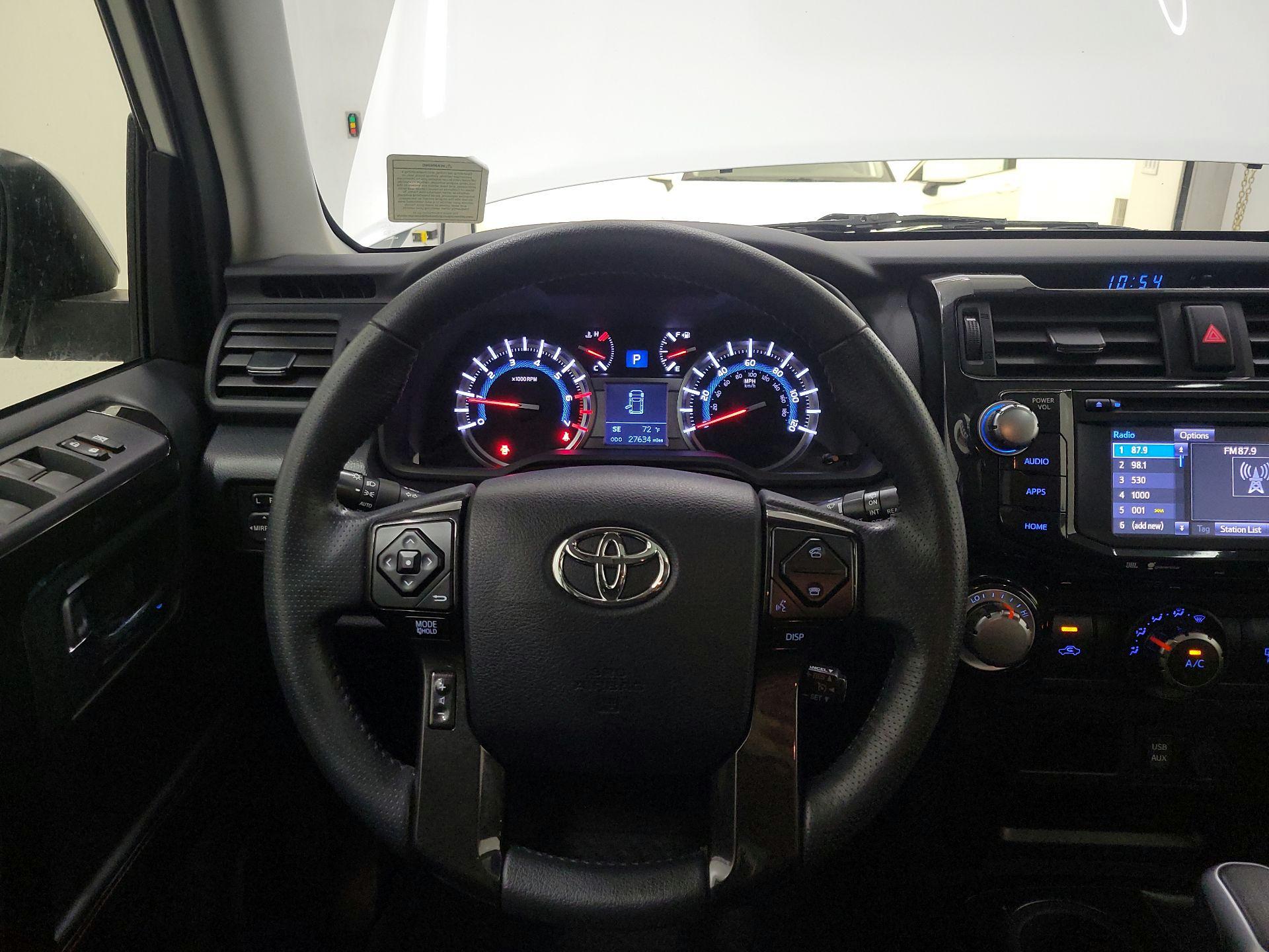 Thumbnail: 2019 Toyota 4Runner - 10