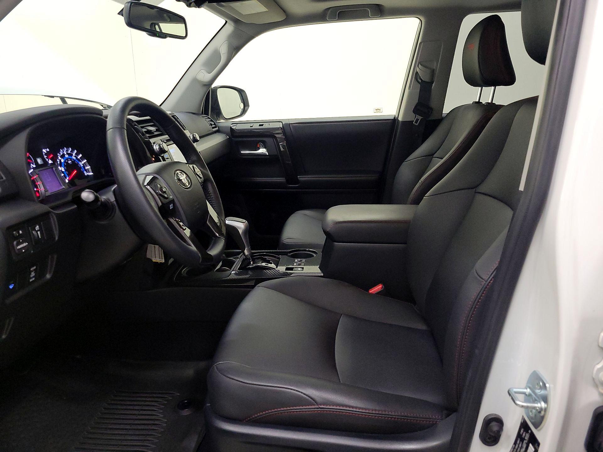 Thumbnail: 2019 Toyota 4Runner - 11