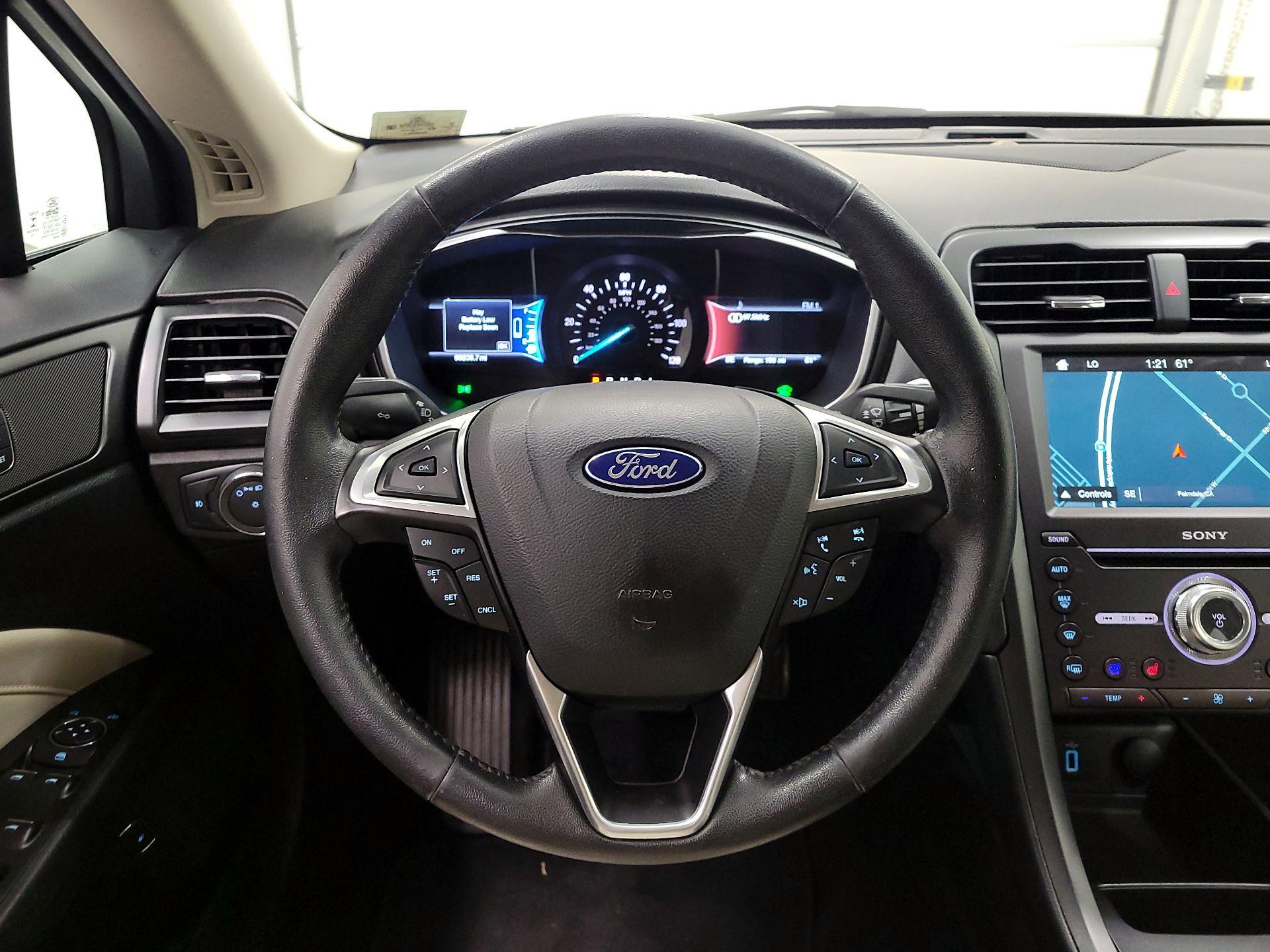 Thumbnail: 2017 Ford Fusion - 10