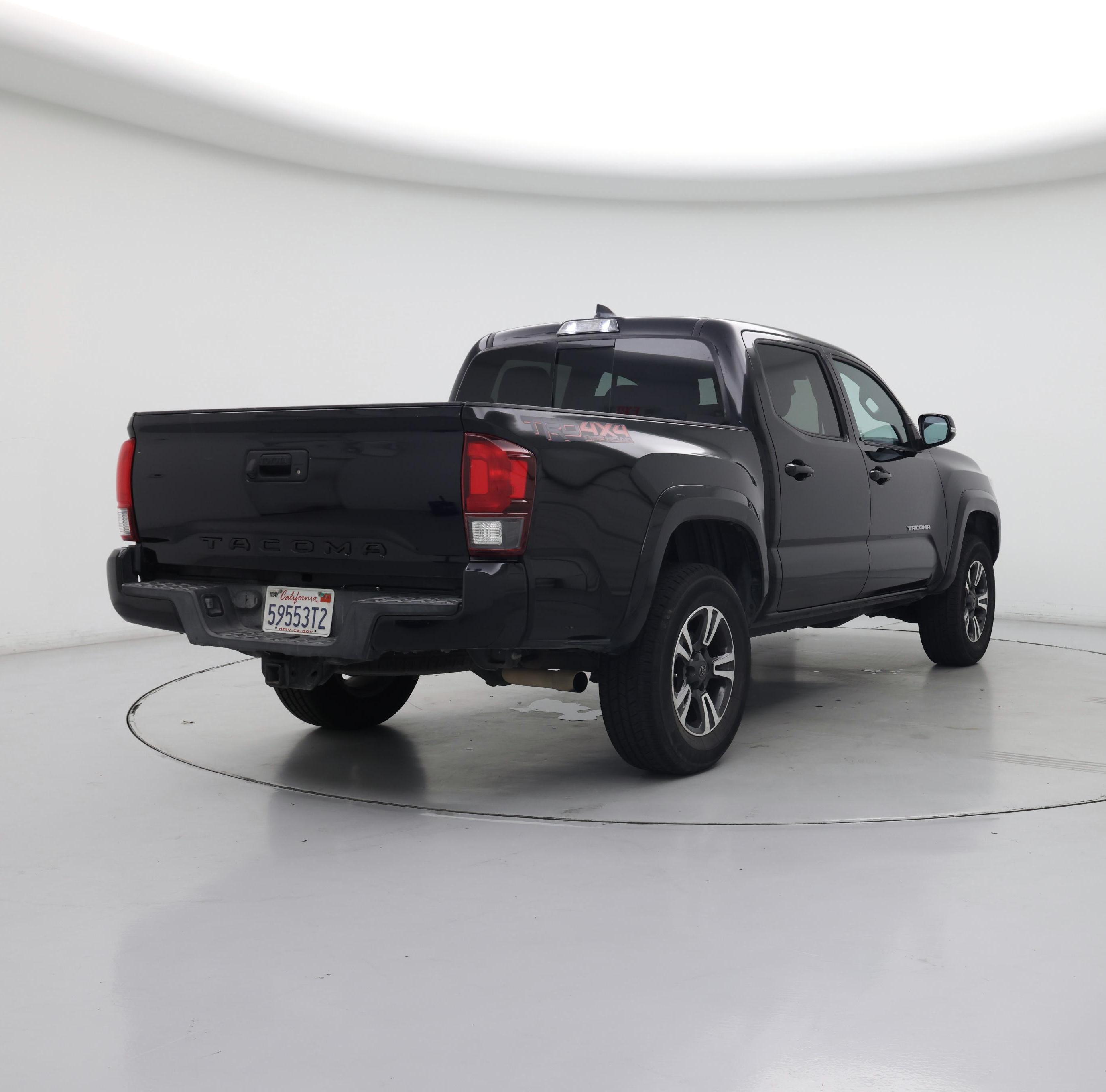 Thumbnail: 2019 Toyota Tacoma - 8