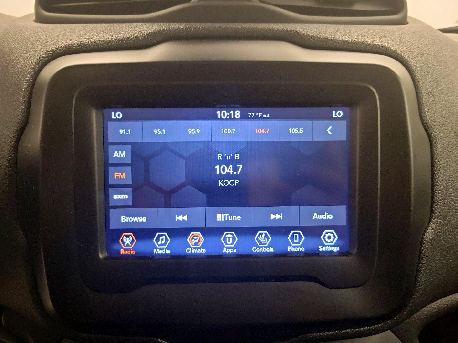 Thumbnail: 2021 Jeep Renegade - 15