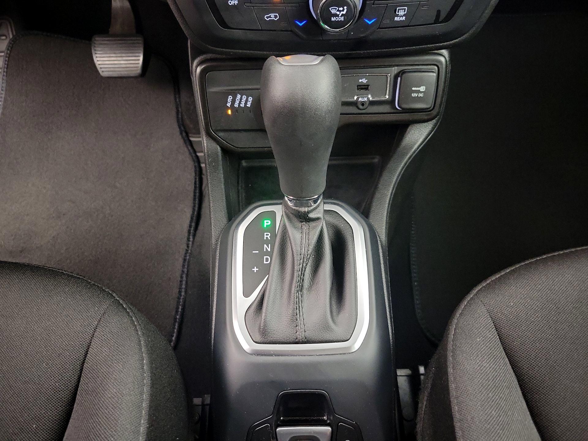 Thumbnail: 2021 Jeep Renegade - 17