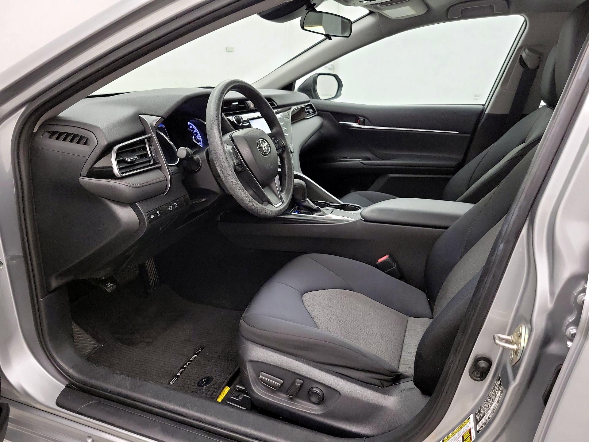 Thumbnail: 2019 Toyota Camry - 11