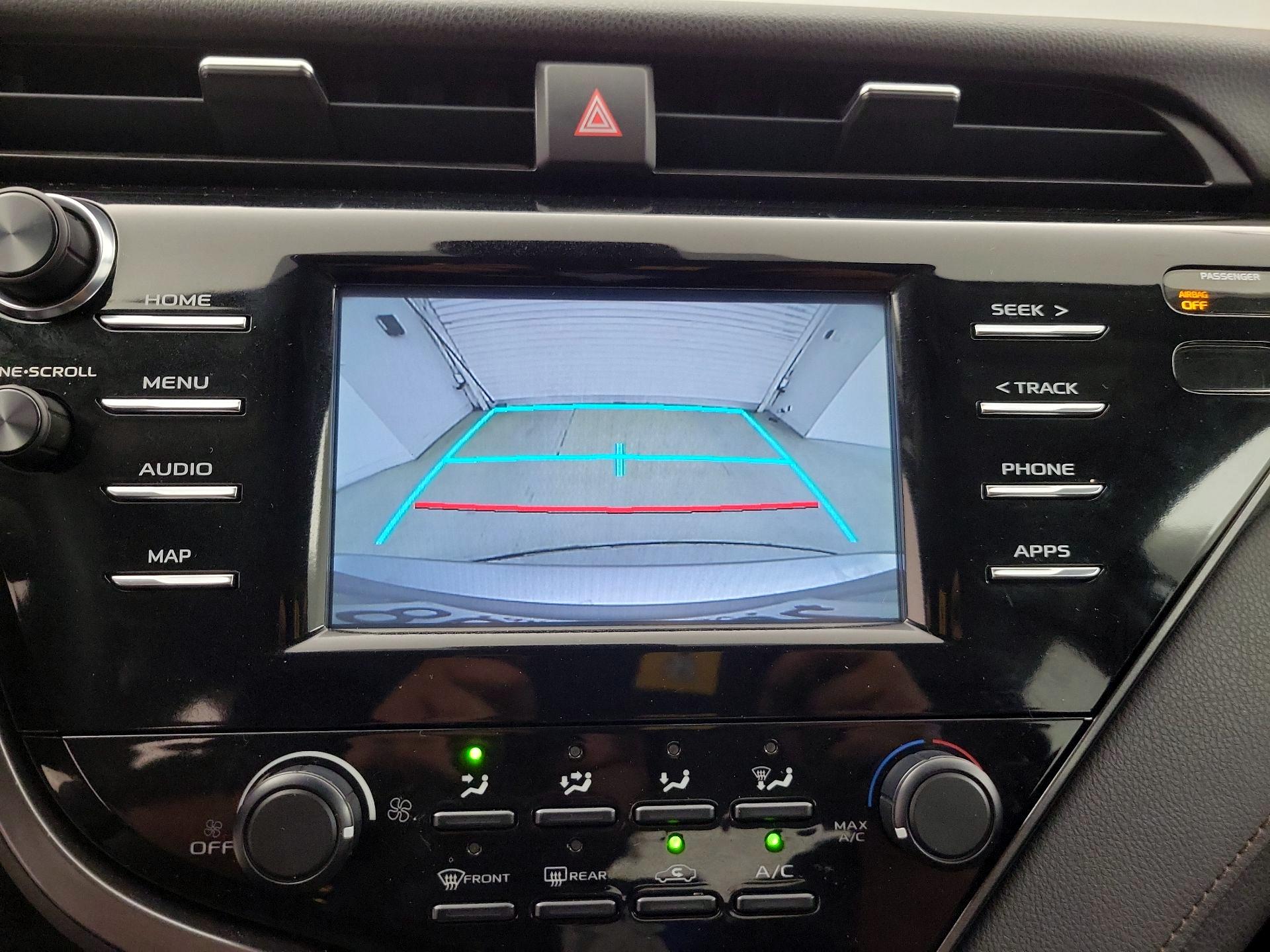 Thumbnail: 2019 Toyota Camry - 14