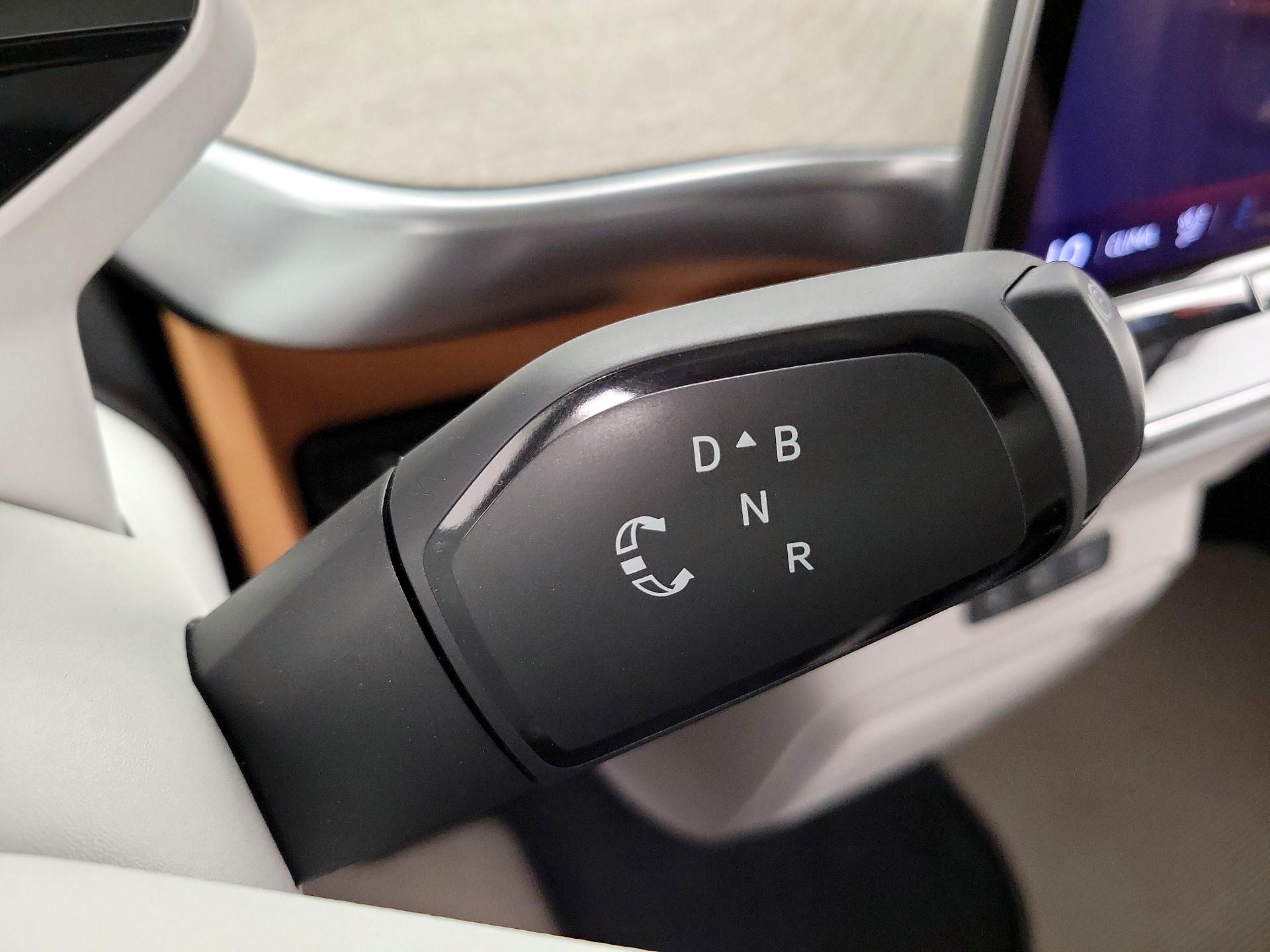 Thumbnail: 2025 Volkswagen ID.Buzz - 18