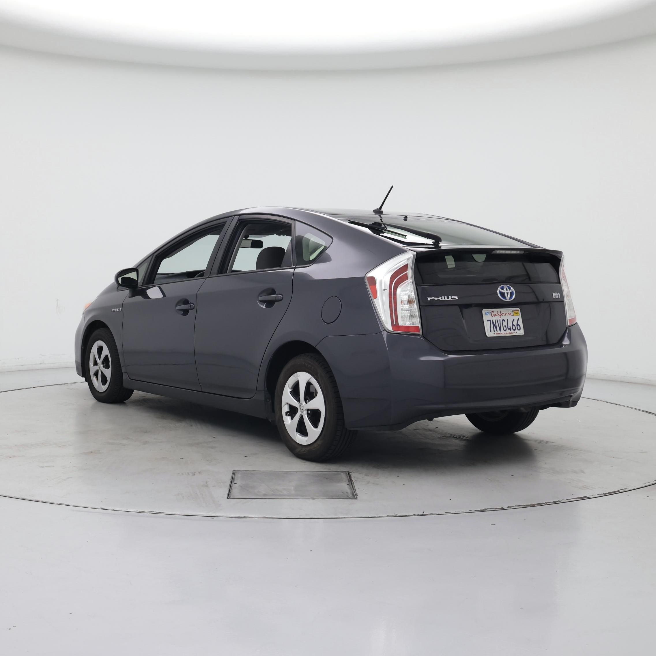 Thumbnail: 2015 Toyota Prius - 2