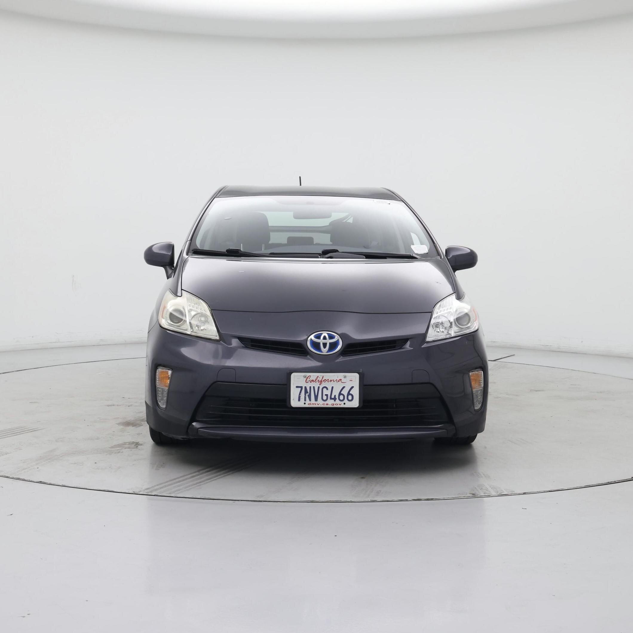 Thumbnail: 2015 Toyota Prius - 5