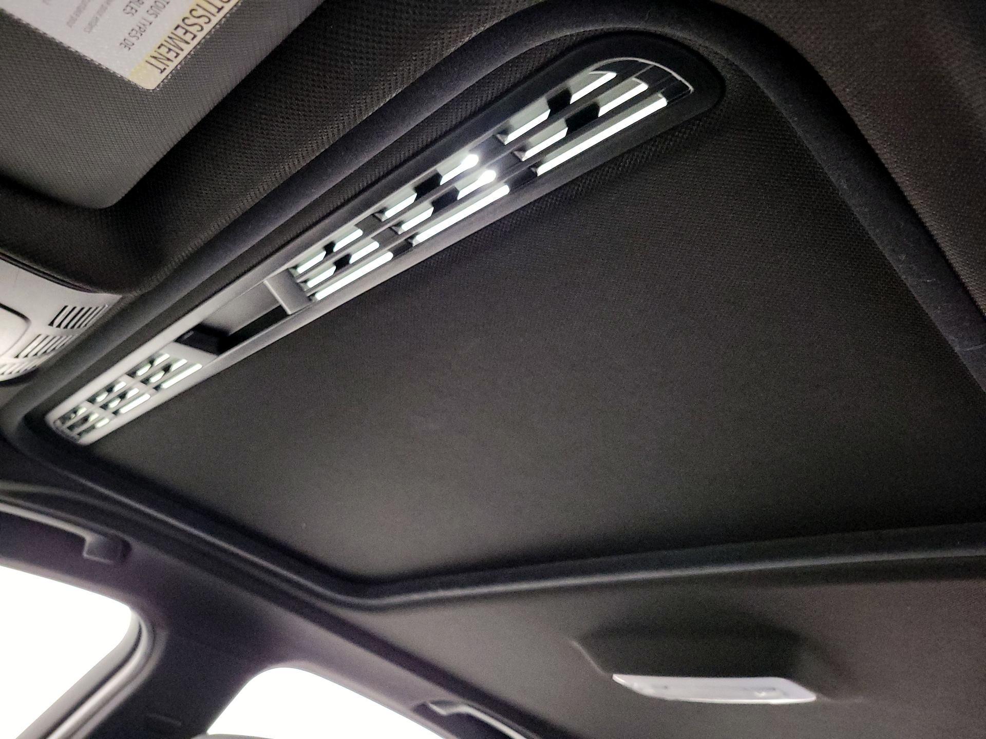 Thumbnail: 2016 BMW 3 Series - 19