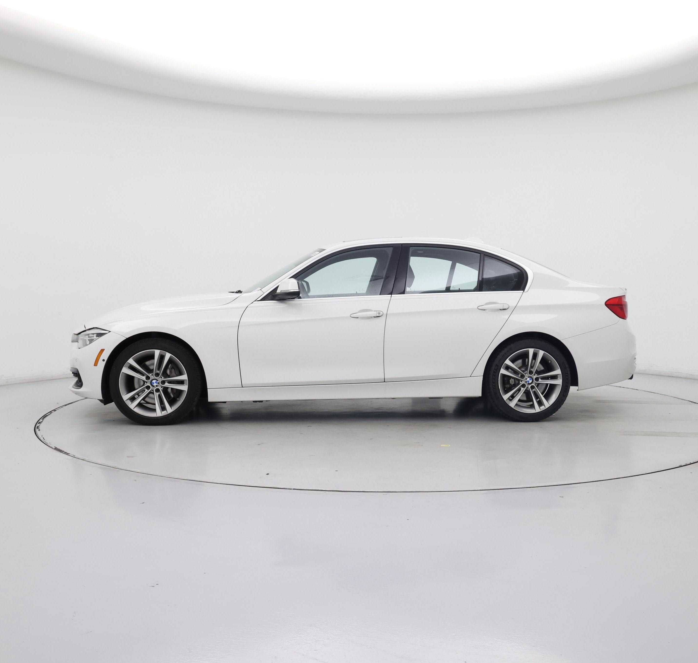 Thumbnail: 2016 BMW 3 Series - 3