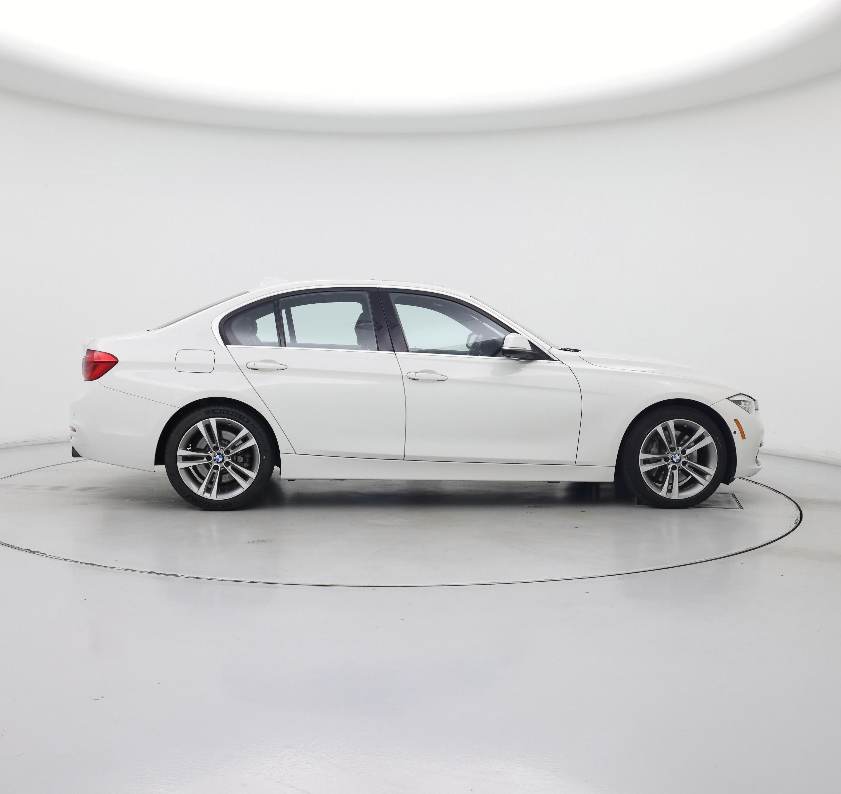 Thumbnail: 2016 BMW 3 Series - 7