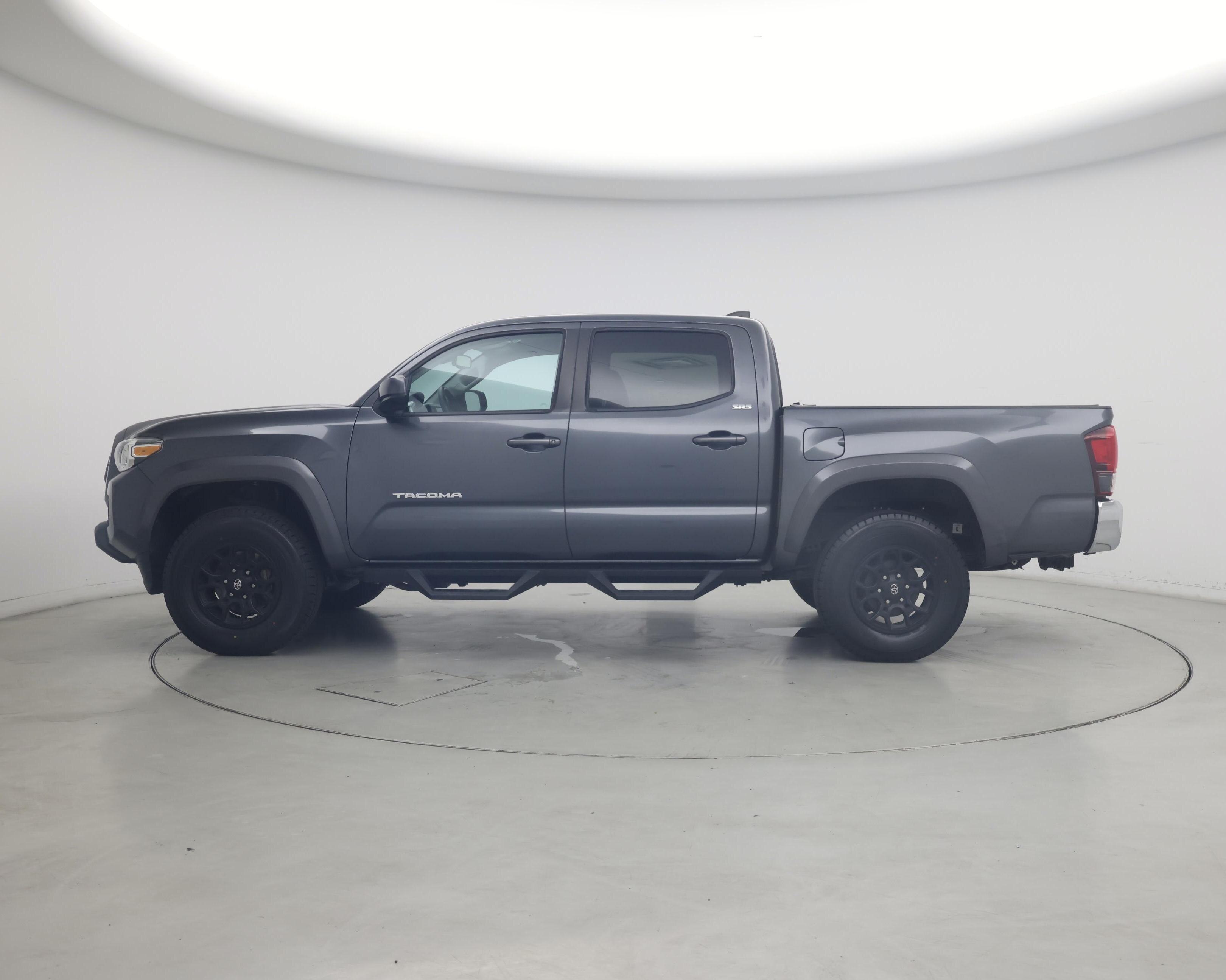 Thumbnail: 2022 Toyota Tacoma - 3